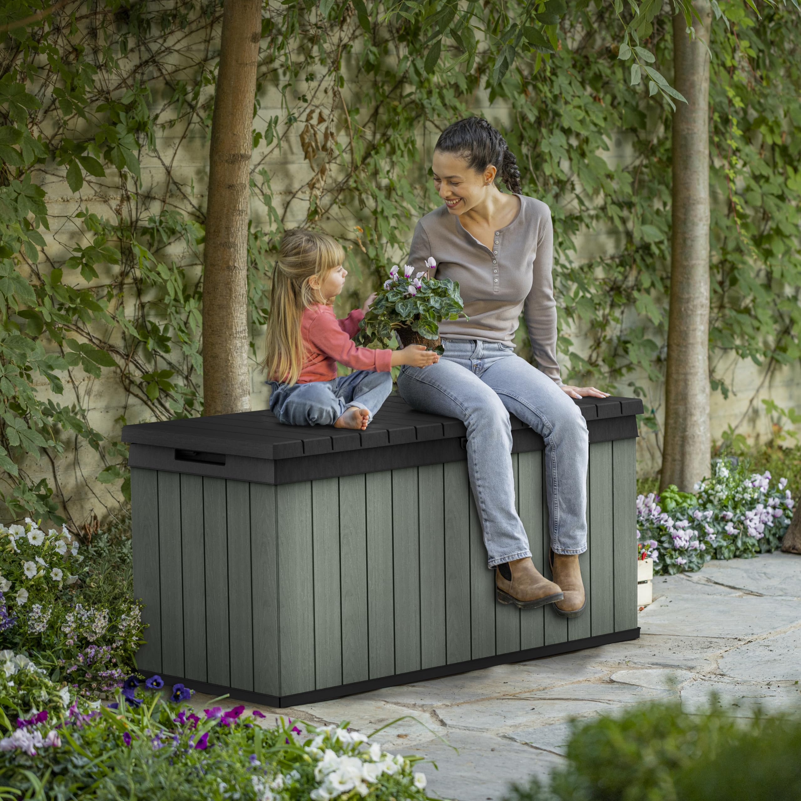 Keter Darwin 511L - Scatola portaoggetti per mobili da giardino da esterno, effetto legno Evotech+, non sbiadisce, resistente a tutte le intemperie, sicura e sicura, nessuna manutenzione, 2 anni di