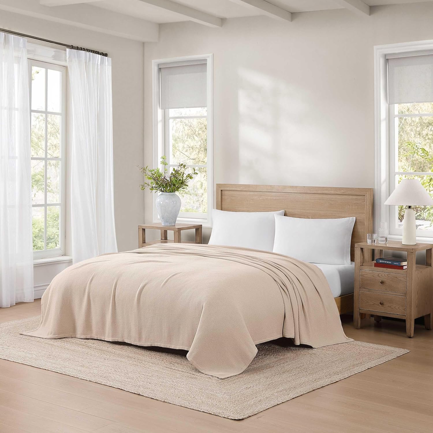 Tommy Hilfiger - Queen Cotton Blanket, Textured Pique Weave Bedding, Medium Weight Soft Blanket, Anti-Pilling & Fade Resistant, Ideal for Layering, Oeko-TEX Certified (Beige)