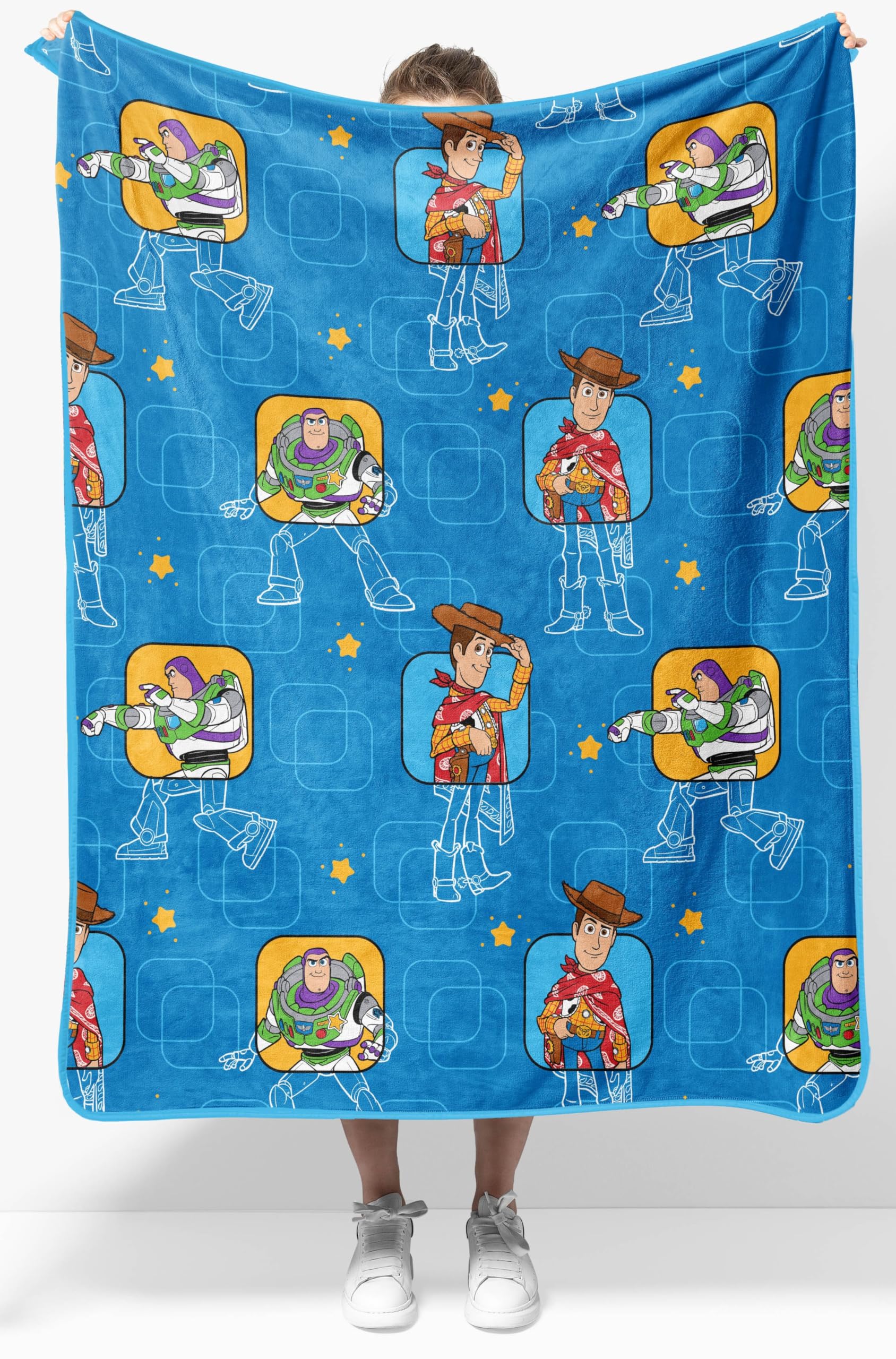Jay Franco Kids Disney Buzz Lightyear and Woody Plush Throw Blanket – 100x130cm Soft & Cosy Fleece Throw for Bedroom & Sofa Décor, Official Licensed Toy Story, Blue