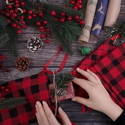 Miniatura 7 de Aneco 12 piezas de mini bolsas de algodón de Navidad a cuadros rojos y negros con cordón de 7.8 x 5.9 pulgadas, bolsa de almacenamiento de