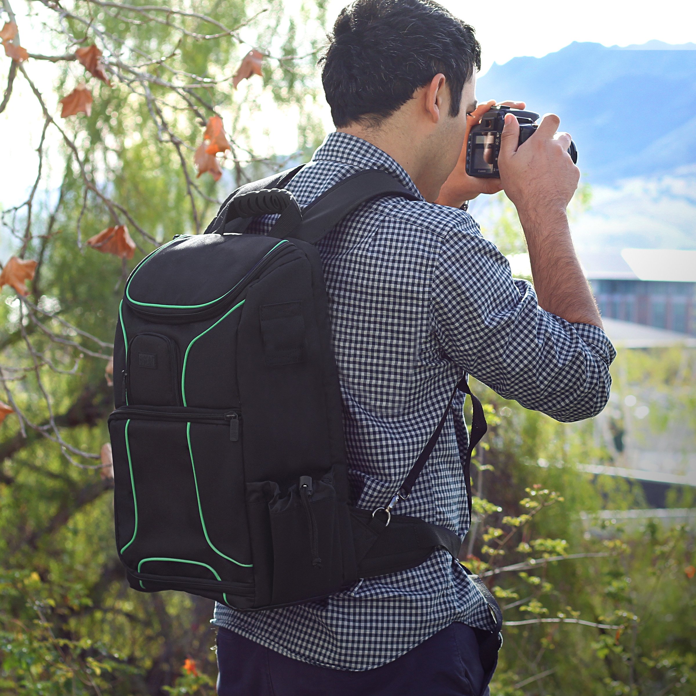 USA Gear DSLR Kamerarucksack, Foto Rucksack Anti-Shock Kameratasche mit 43,18 cm Laptop-Tasche, wasserdichte Abdeckung, Verstellbare Linse Lagerung & Stativhalter