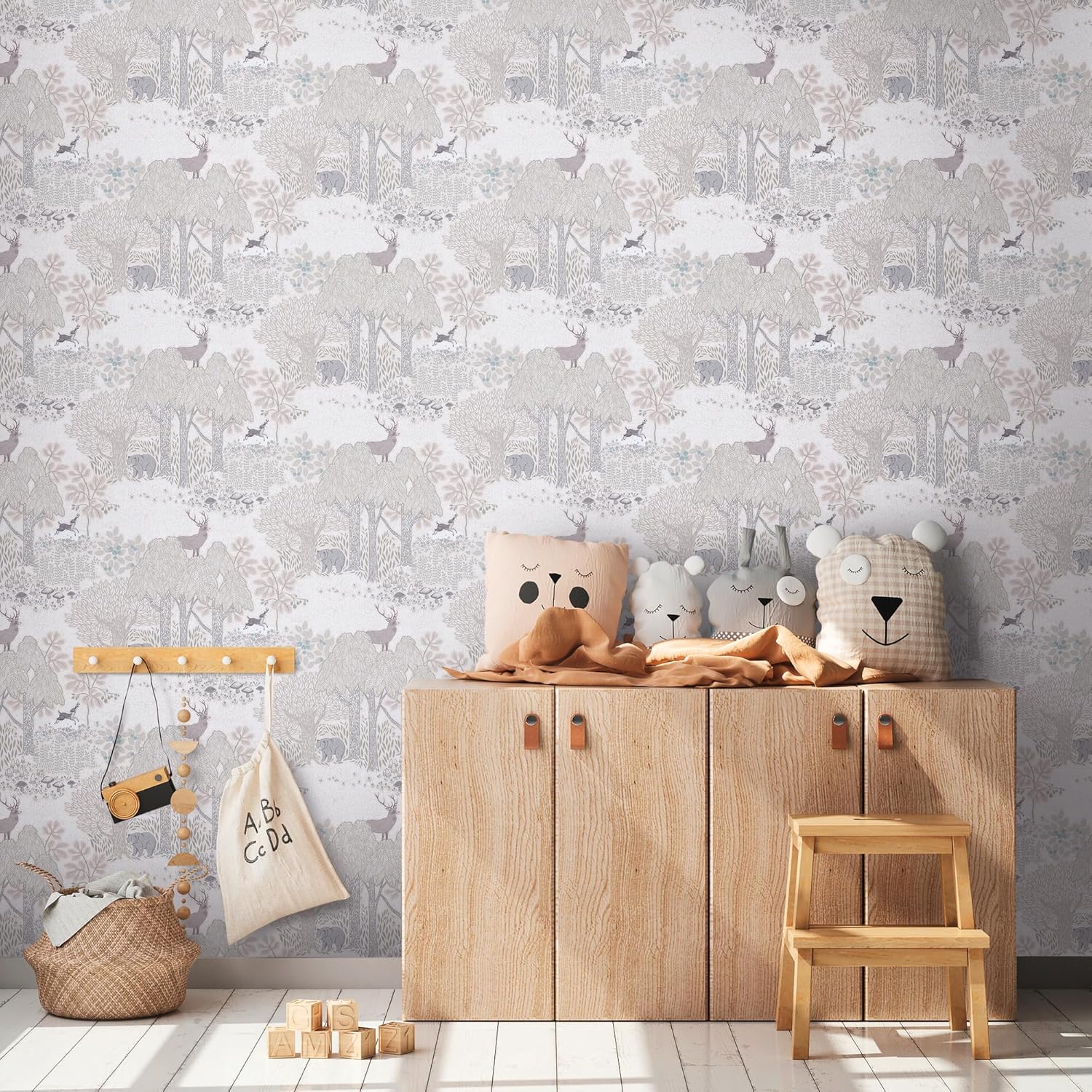 A.S. Création Lilly & Luis 771332 Non-Woven Wallpaper Forest 10.05 m x 0.53 m Brown Cream White Wallpaper Animals