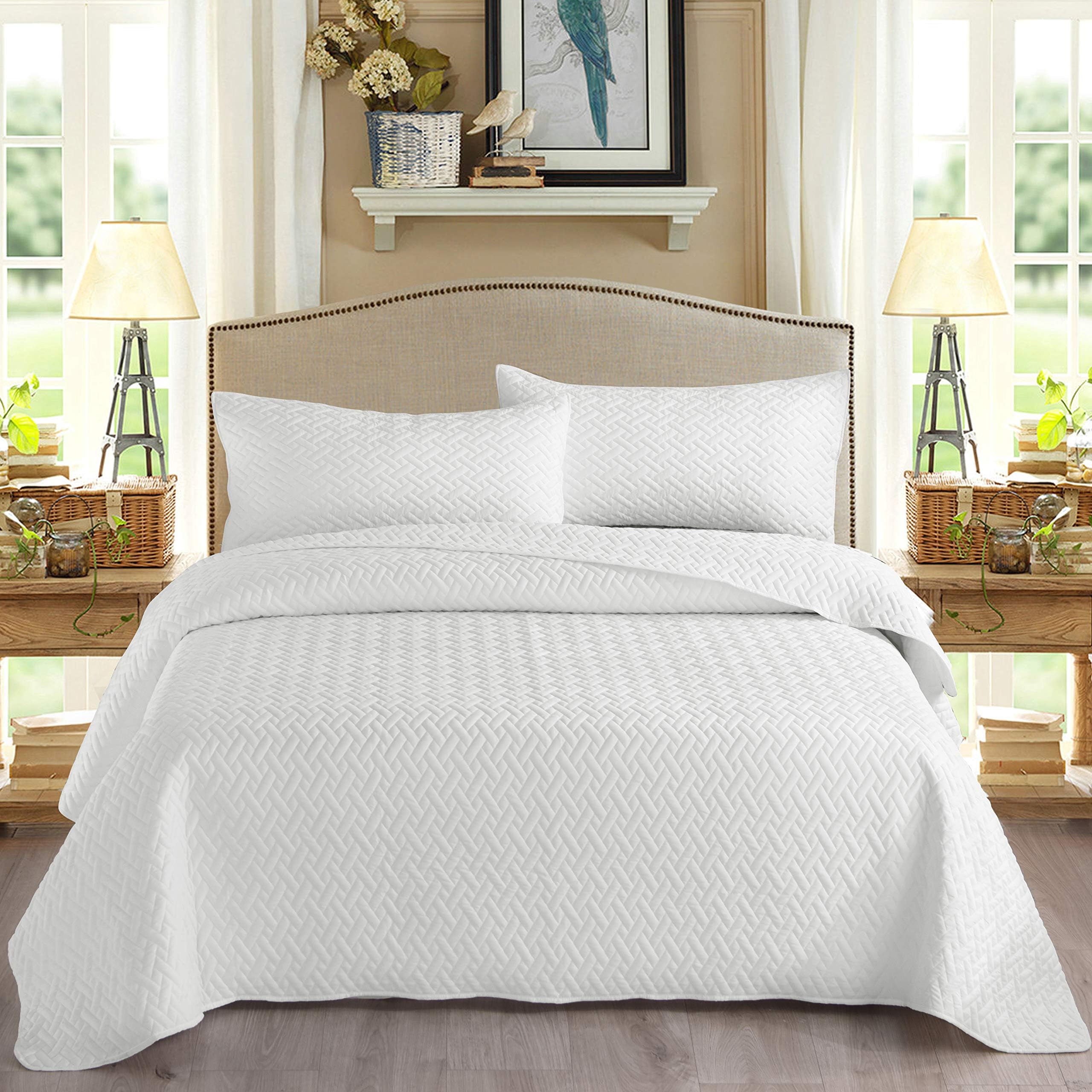 Exclusivo Mezcla Twin Size Quilt Bedspreads with Basket Weave Pattern, Soft Lightweight Summer Quilts Bedding Set Coverlets Bed Cover for All Seasons, White