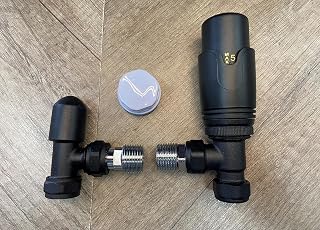 Team Controls Matt Black Angled Towel Rail Thermostatic Radiator Valves TRV & Lockshield Pack Set Pair TC-TRVAB, 15mm x 1/2''