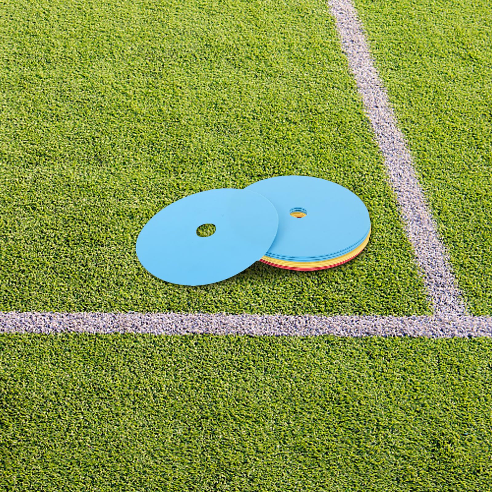 15 Conos Planos marcadores de Puntos: Conos de fútbol Antideslizantes de 6 Pulgadas con Orificios para el Suelo - marcadores de Puntos para cancha de fútbol, ​​Discos Planos, Equipo de