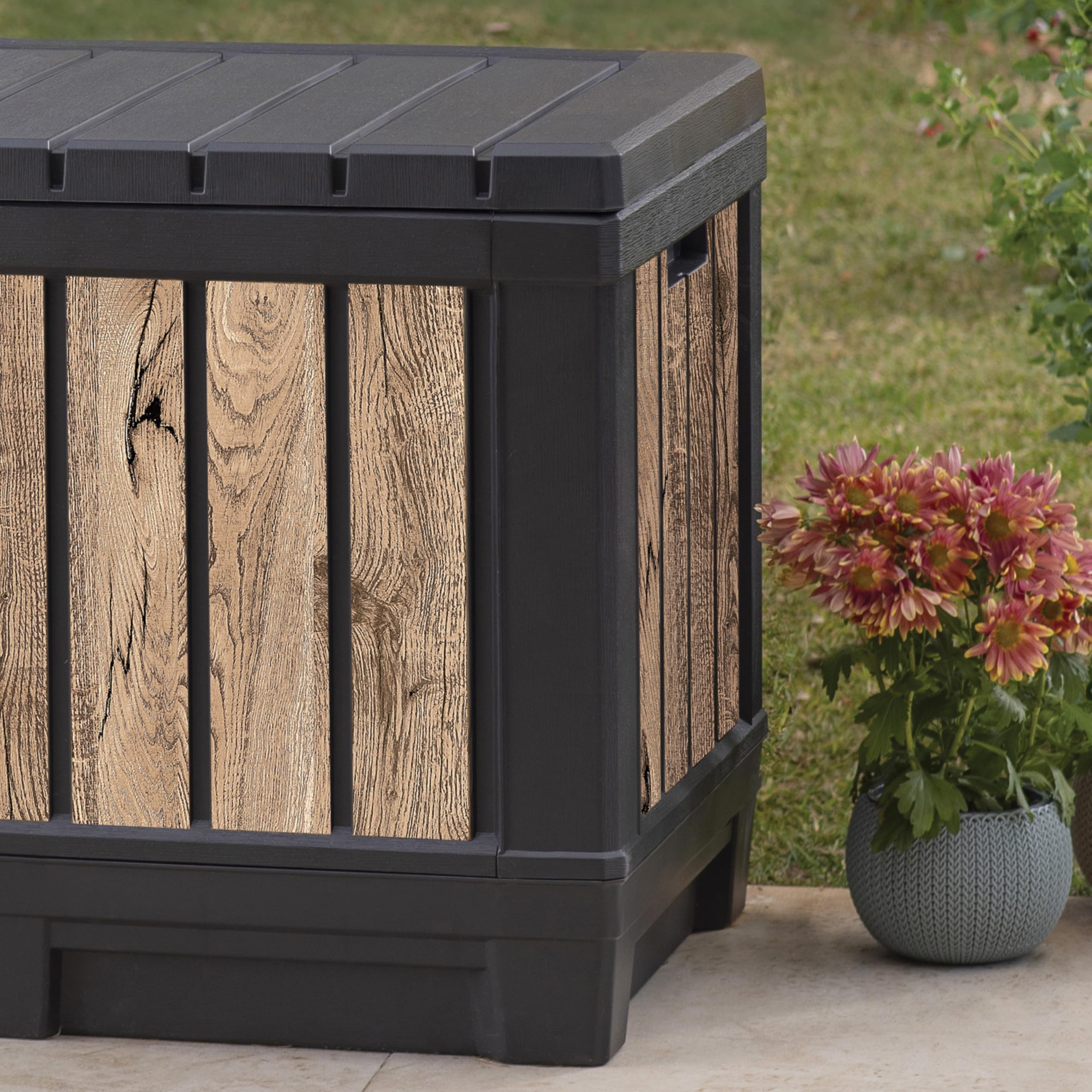Keter Gartenbox Kentwood 350 Liter in Holzoptik Pinie aus Kunststoff, witterungsbeständig, UV-resistent mit Sitzfunktion