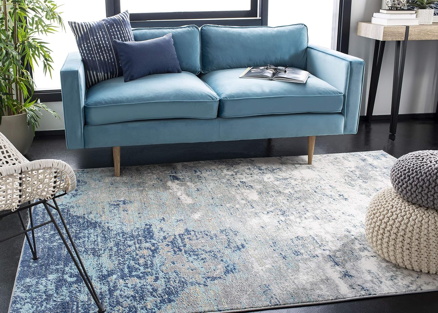 SAFAVIEH Jasper Collection Area Rug - 9' Square, Grey & Blue, Modern Abstract Design, Non-Shedding & Easy Care, Ideal for High Traffic Areas in Living Room, Bedroom (JSP107G)