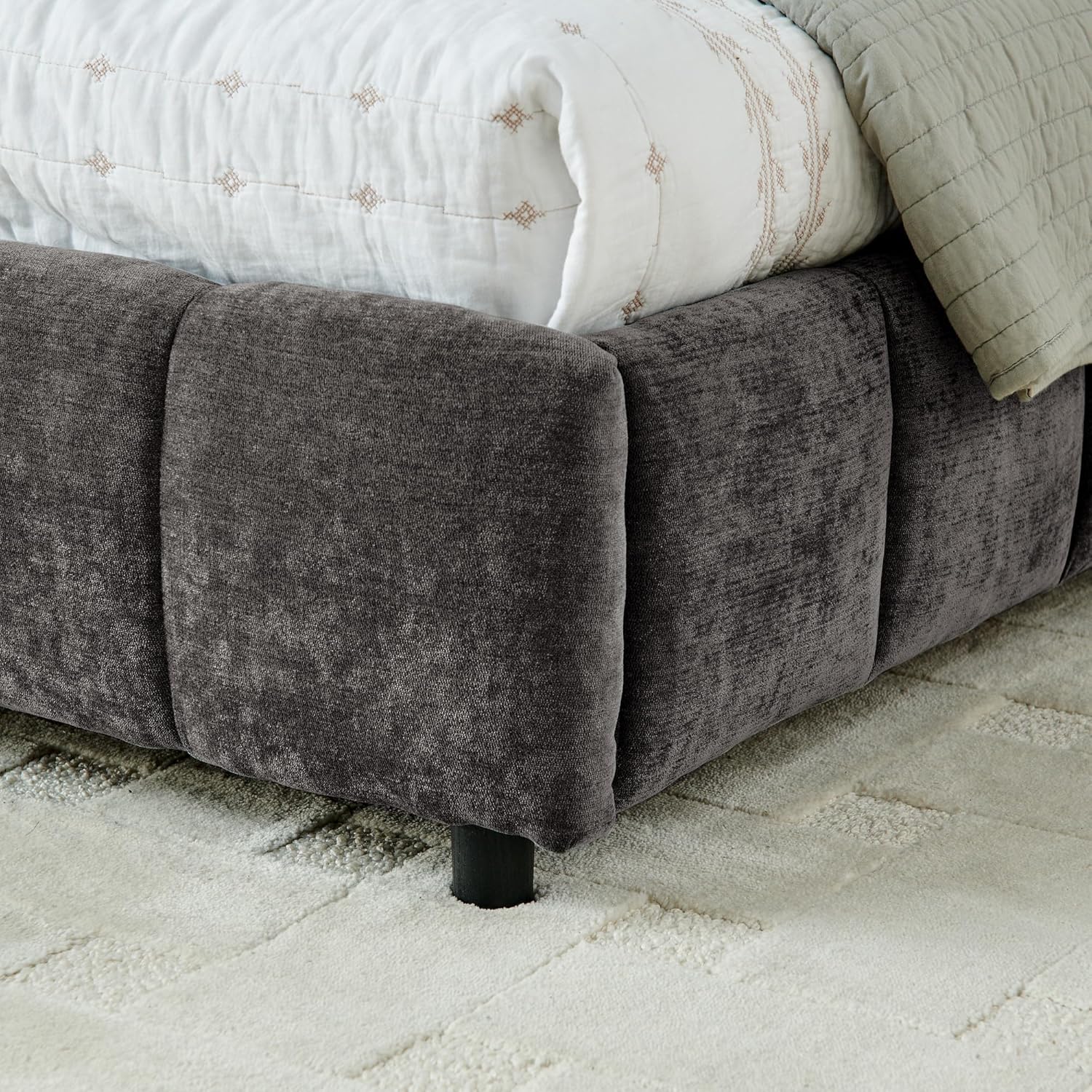 Ball & Cast Platform Bed,King Size Upholstered Bed with Comfortable Headboard and Storage Drawer,Footboard,Wood Frame,Chenille Fabric,Bedroom Furniture for Apartment,Dark Gray