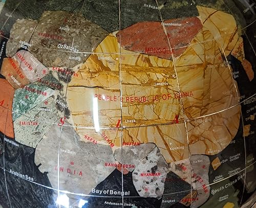 Miniatura 7 de Unique Art Since 1996 - Globo del mundo de piedras preciosas de pie con forma de remolino de perlas negras con trípode para piso, soporte de