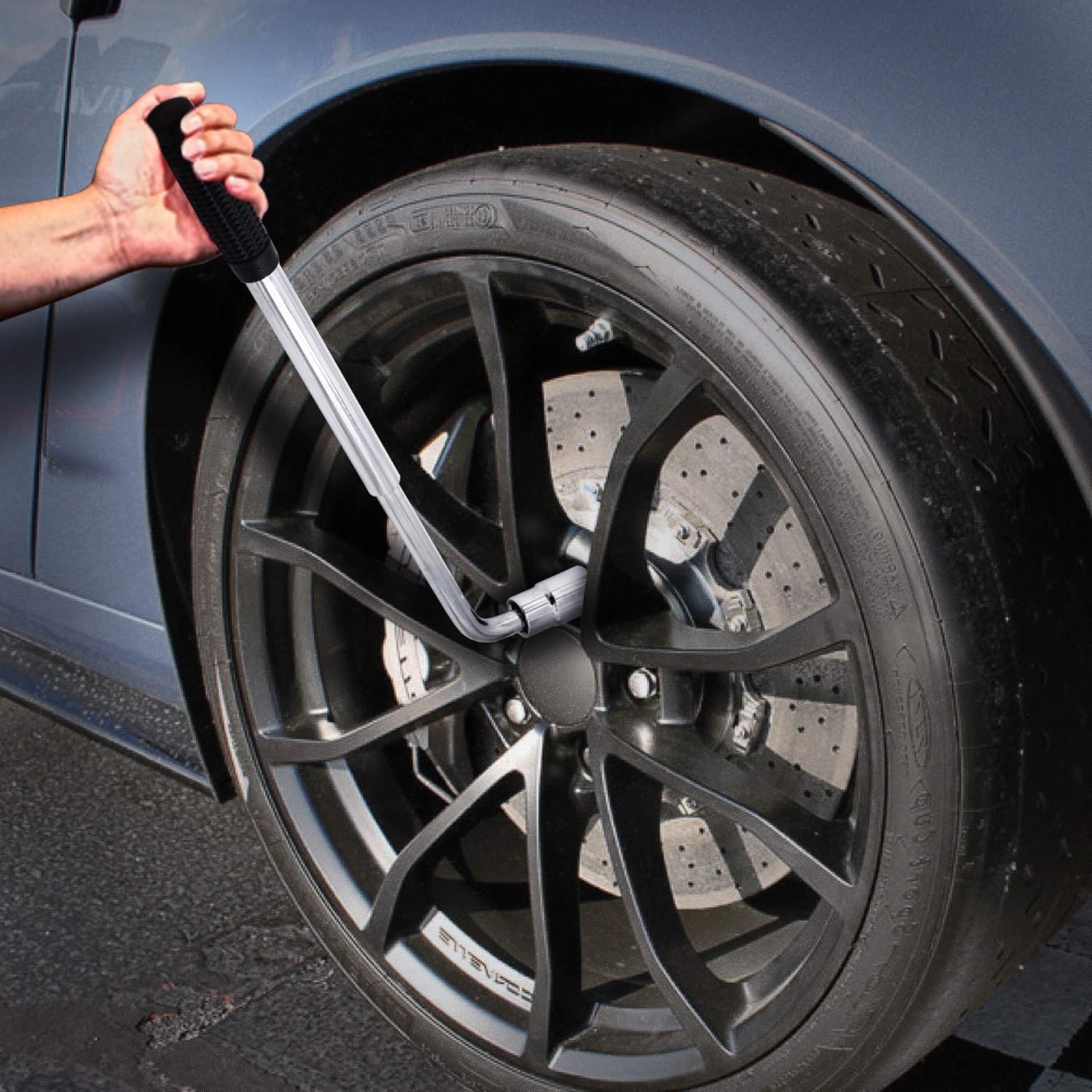 Powerbuilt Sliding Extending Lug Wrench with Double-Side Lug Nut Sockets, Universal Fit SAE and Metric Socket Sizes, Tool Storage - 641184