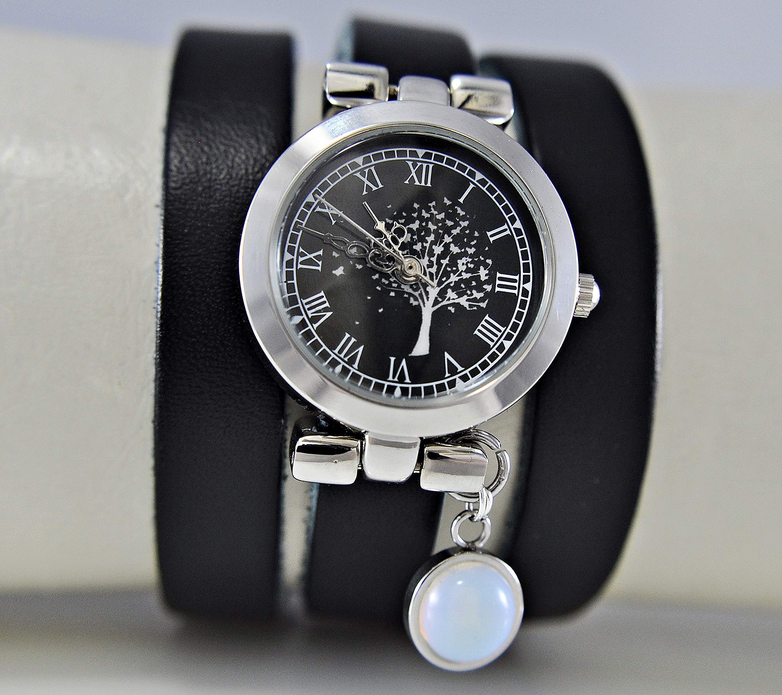 Bezaubernde Damen-Armbanduhr mit Schmetterlingsbaum - Schwarz - Uhr - Silber - Edelstein - Opal - Geschenk für Sie - Schmuck-Geschenk - Handmade Geschenk - Personalisiert