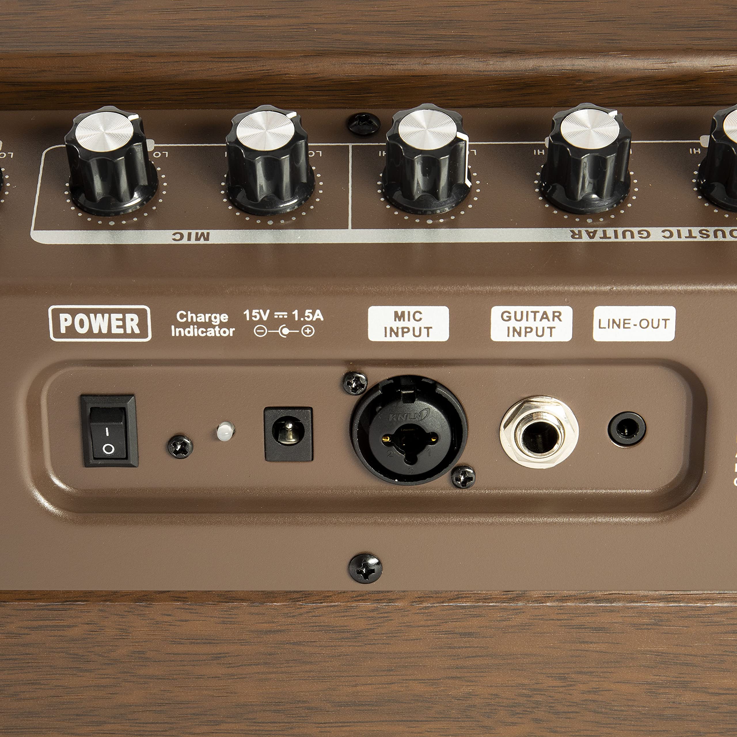 Fame AG-26A Akustikgitarrenverstärker, integrierter Akku, 2 separat regelbare Kanäle, 3,5 mm Stereo-Line-In, Echo-/Reverb-Effekte, Bluetooth, inklusive 15V Ladekabel