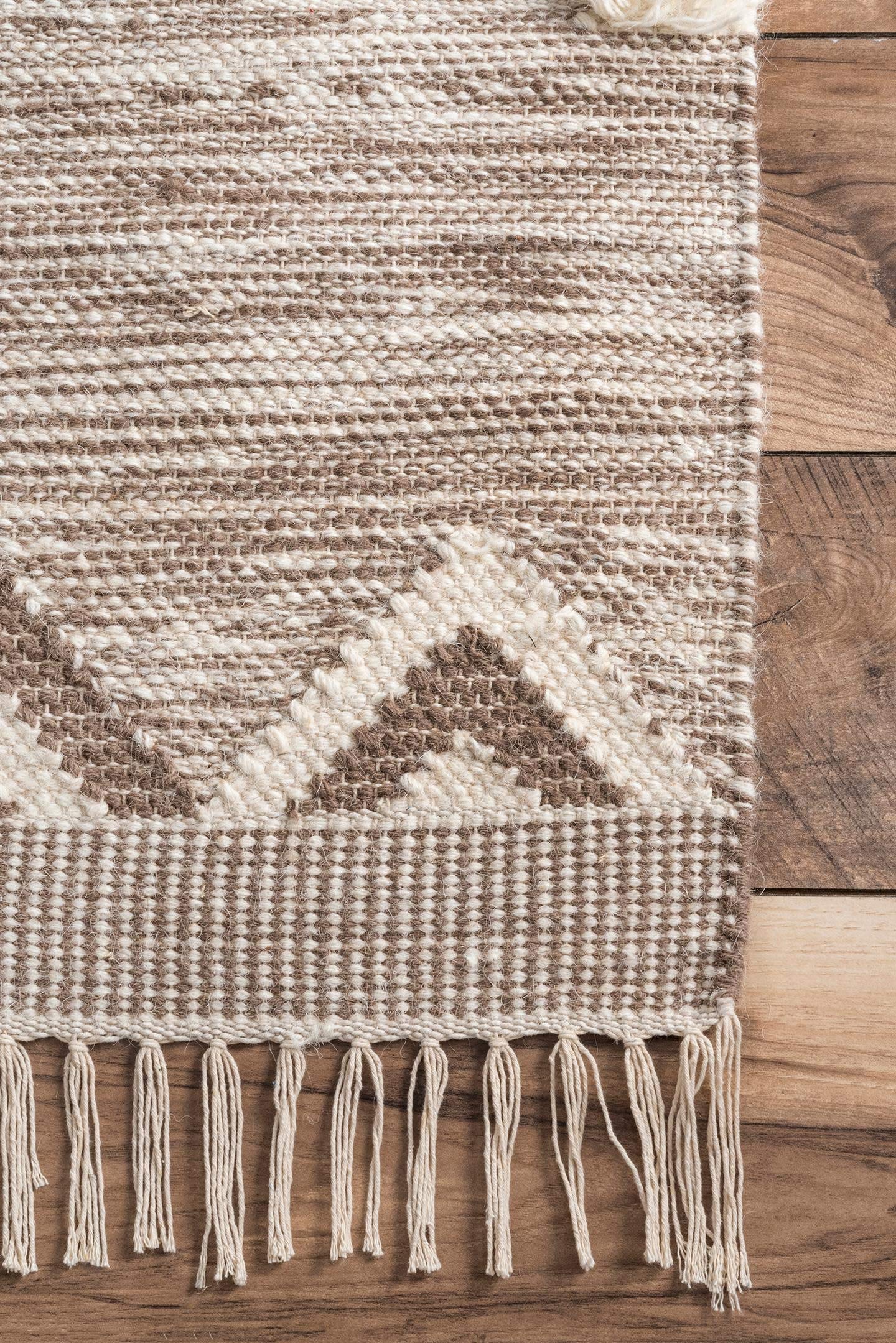 nuLOOM Area Rug, 2' x 3', Beige, 61 x 91 cm (Rectangular) - Image 3