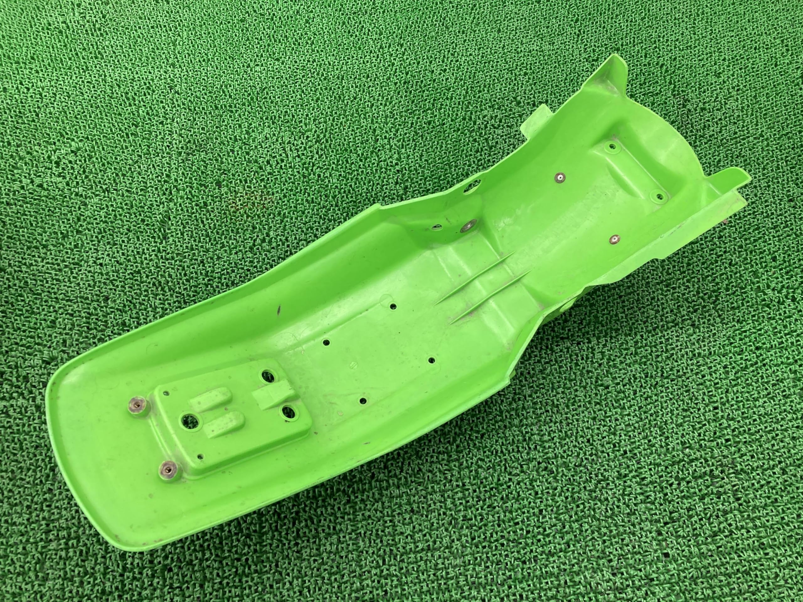 KDX250SR リアフェンダー 緑 35022-1271/35022-1273 カワサキ 純正 KDX250SR リアフェンダー 緑 35022-1271/35022-1273 カワサキ 純正