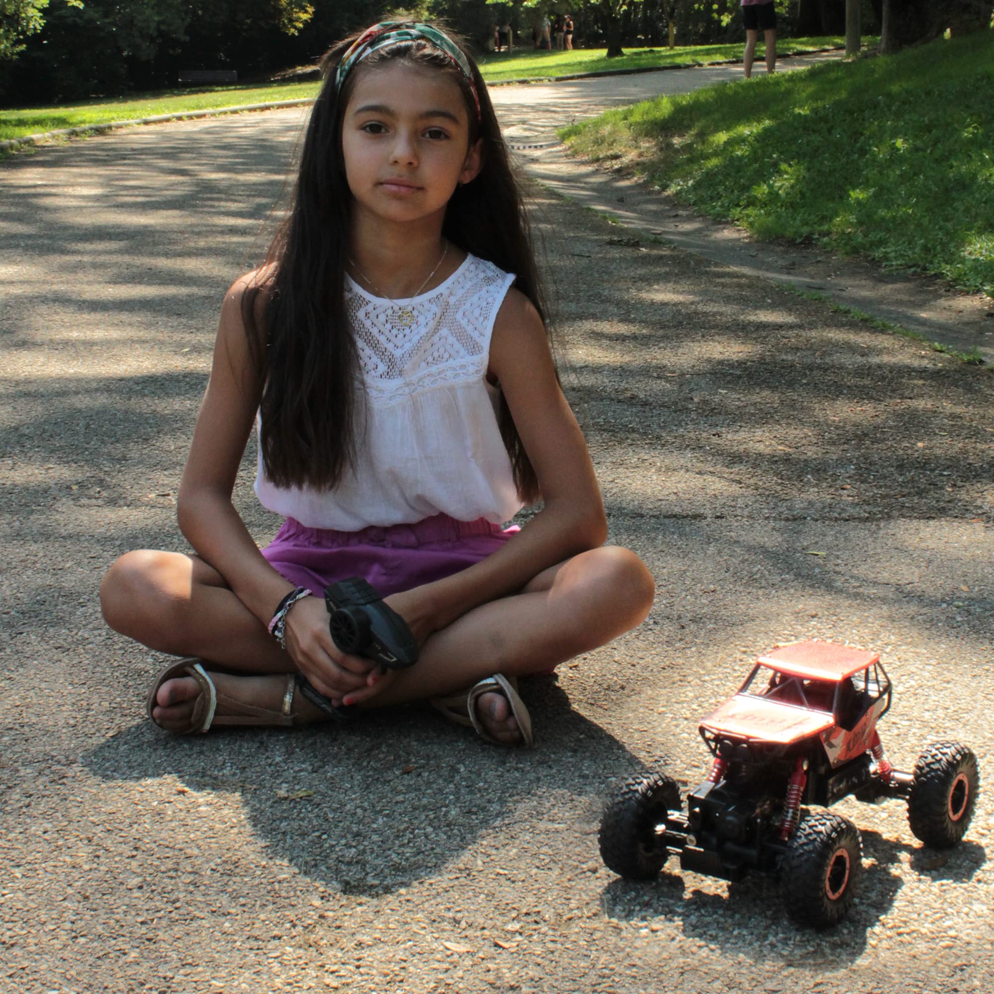 Image secondaire de Voiture Télécommandée 4X4 Chenille Rouge - Turbo Challenge - Prêt à Rouler