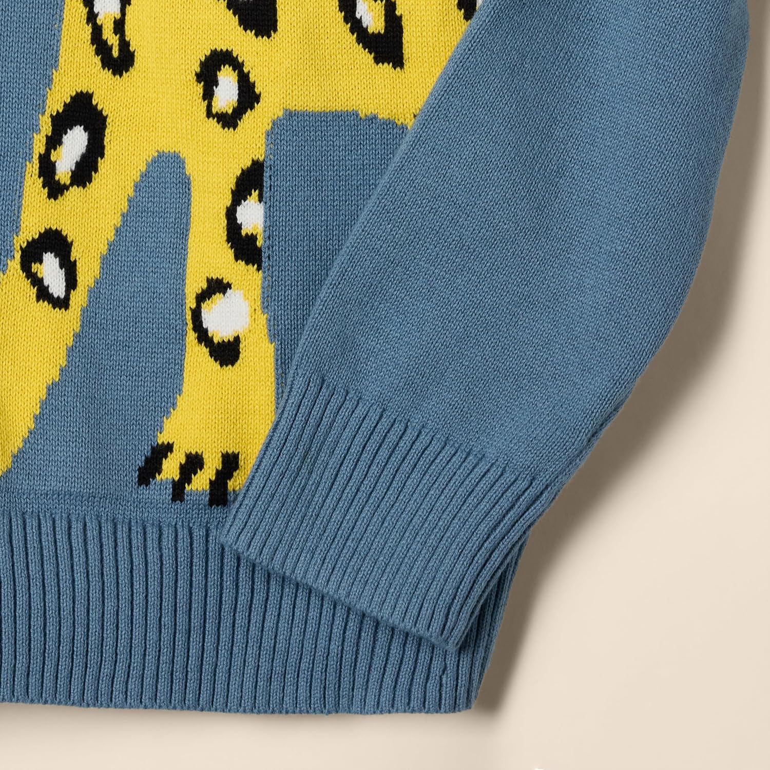 Amazon Essentials Girls and Toddlers' Pullover Crewneck Sweater - Image 4