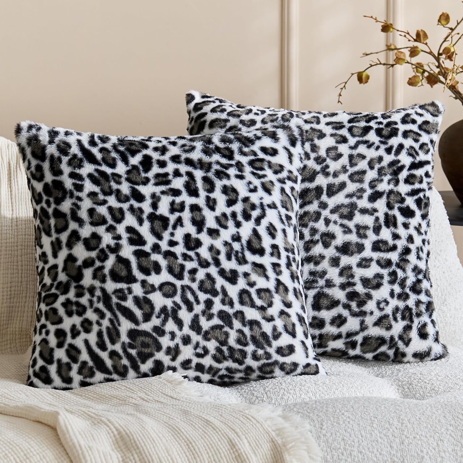 KINDREX Leopard Print Faux Fur Pillow Covers 20x20 Set of 2, Cloud-Like Soft & Fluffy Cheetah Cushion Cases, Eye-Catching Decor for Living Room Sofa Bedroom Decor, White