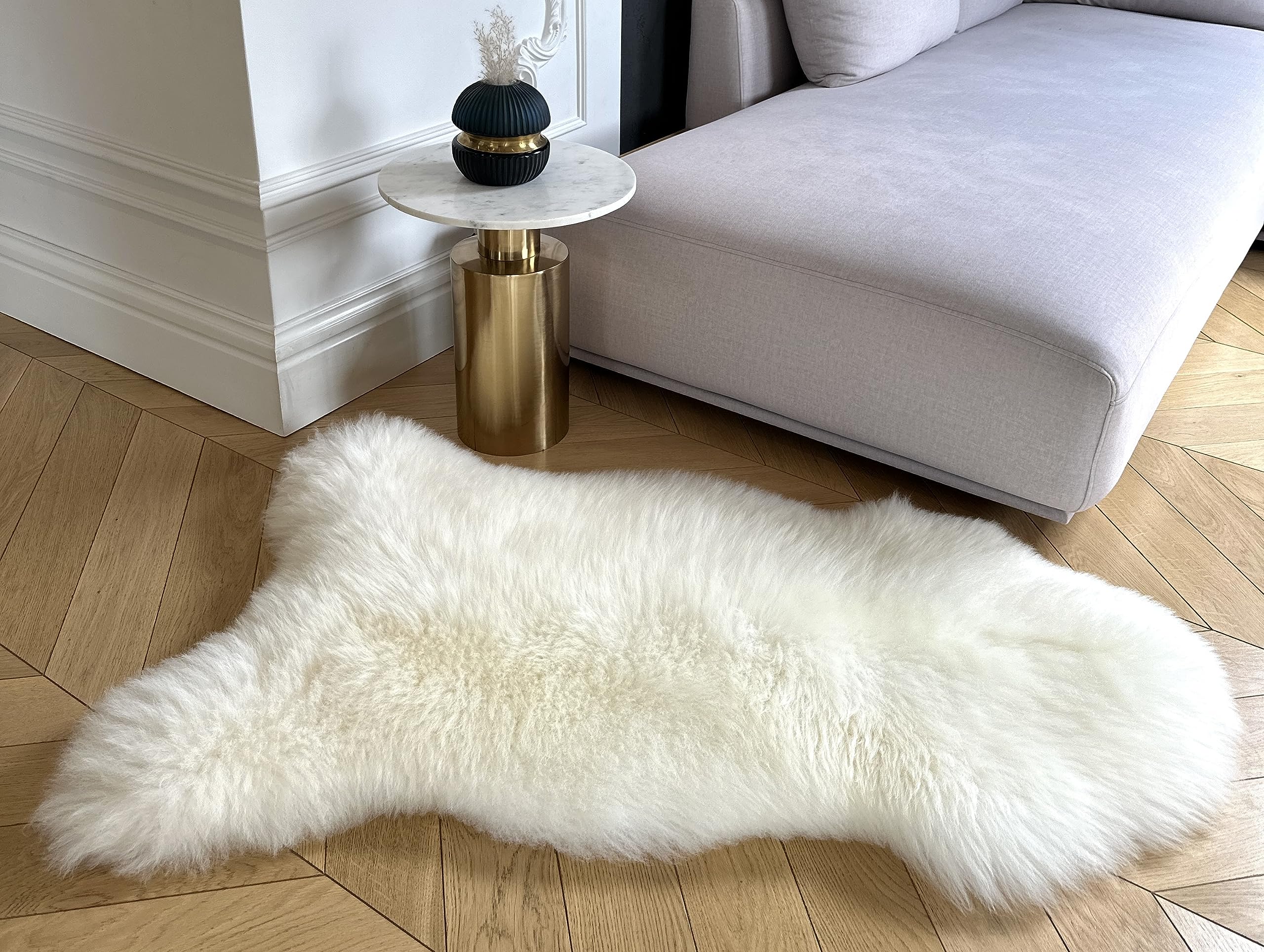 Lammfell Weiß - 90-100 cm, weiches Schaffell Echt für Wohn- und Schlafzimmer, flauschig, naturliche Deko