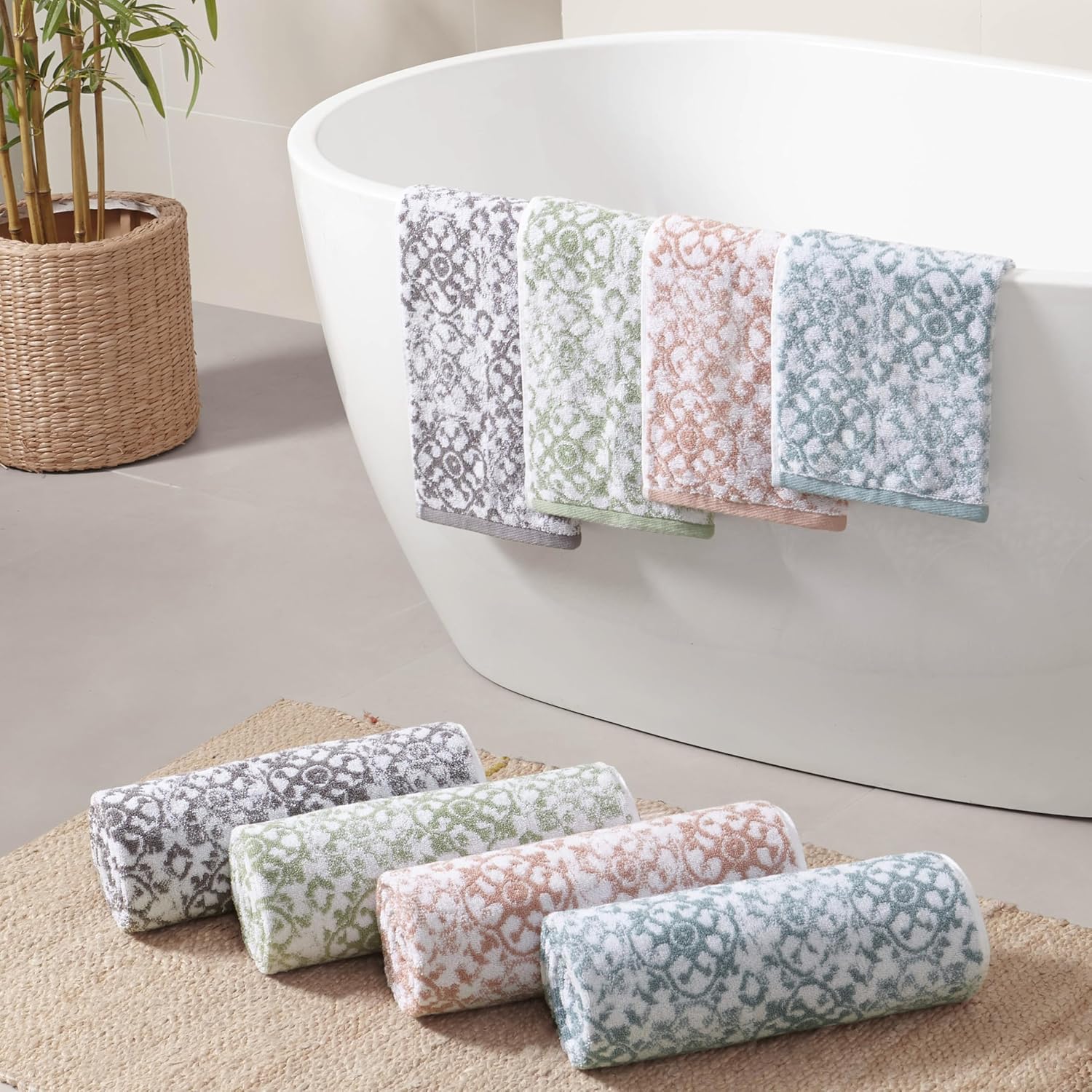 Jessica Simpson - Bath Towel 4 Piece Set, Aziza, Premium Bathroom Decor, Includes 2 Hand Towels and 2 Shower Towels, 100% Cotton & Machine Washable, Rose Smoke