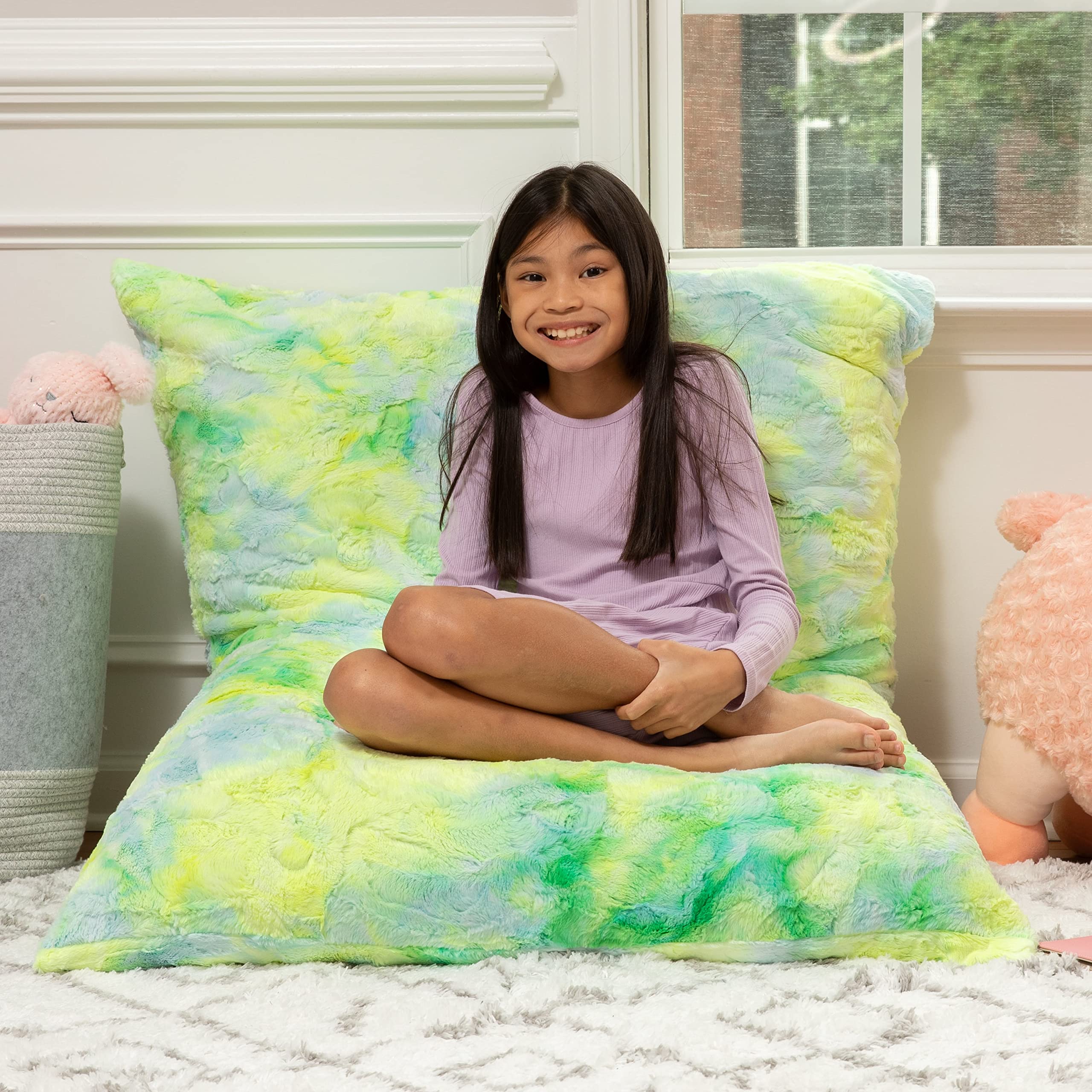 Amazon.com: Jaxx Saxx 3.5 Foot Giant Décor Floor Pillow - Faux Fur