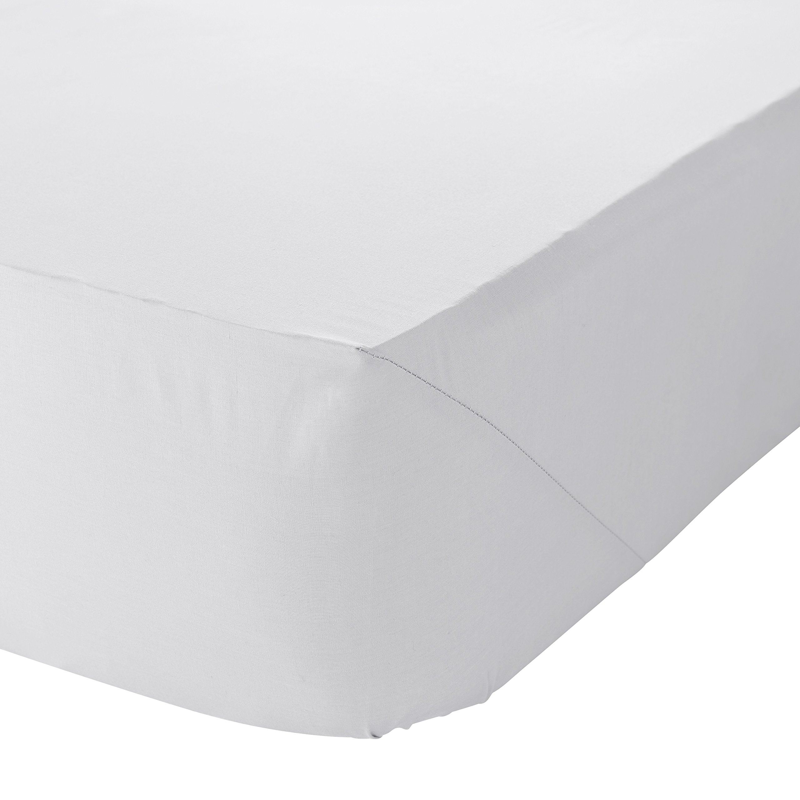 Catherine Lansfield Non Iron Percale Fitted Sheet – 140 x 200 cm white