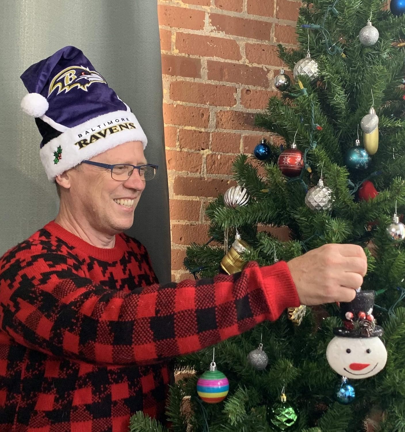 FOCO NFL Baltimore Ravens 2014 Colorblock Santa Hat