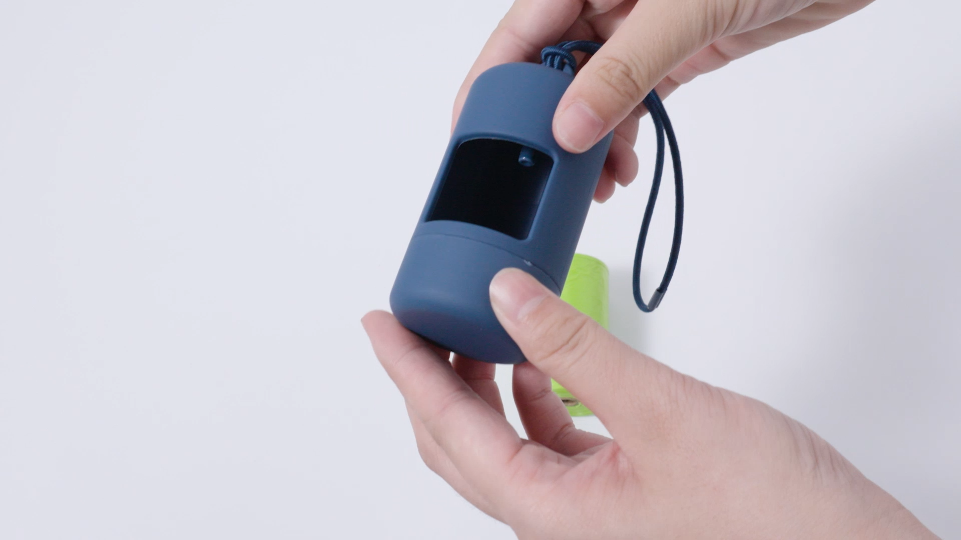 Dispenser Sacchetti Igienici Per Cani 3 Pezzi - Con Cordino Elastico, Impermeabile - Foto 4