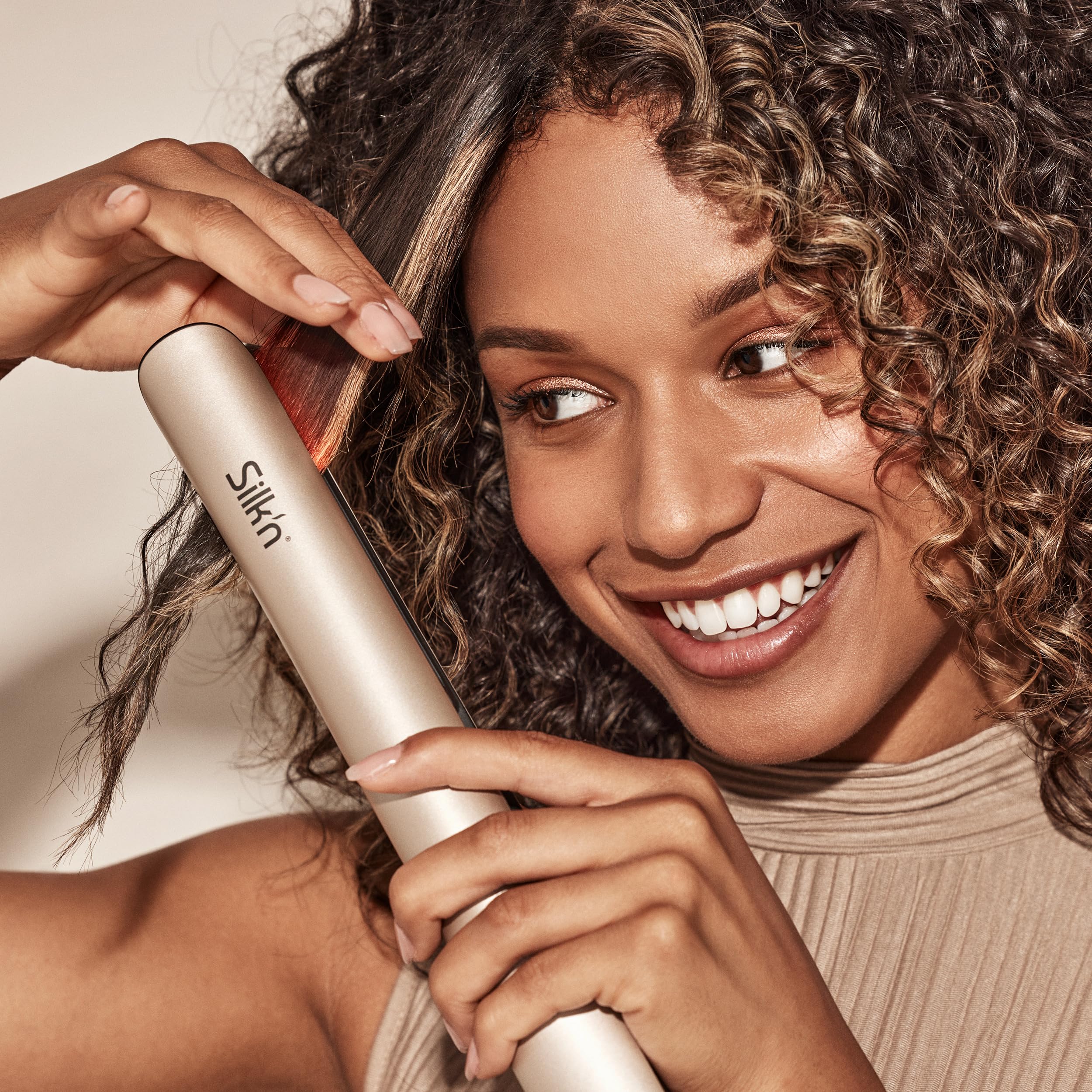 Silk'n Plancha de pelo - SilkyStraight - Plancha de pelo con tecnología infrarroja e iónica - Idea regalo - Beige