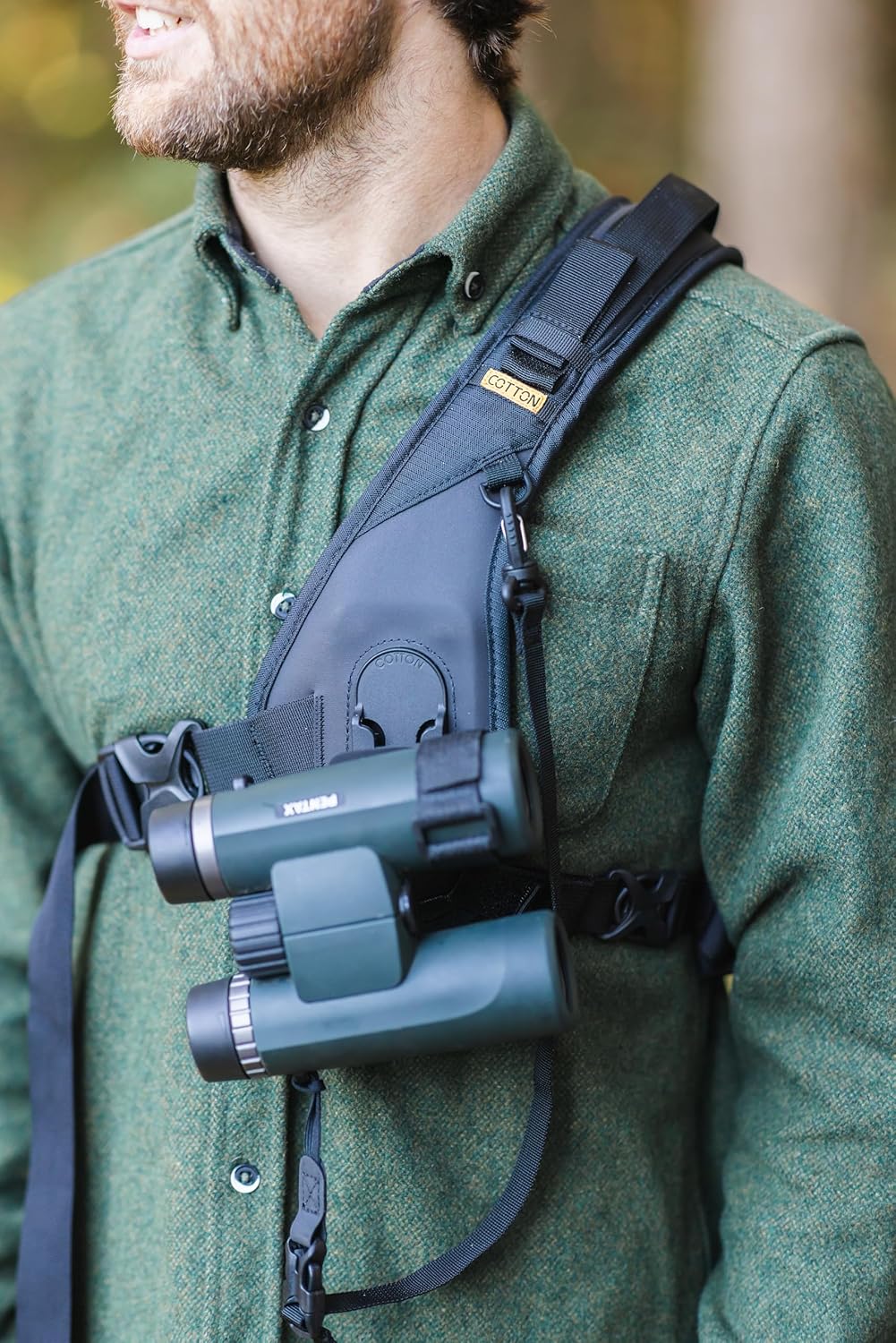 Cotton Carrier Hyker 12L Sling Bag with Lens Insert for Binoculars, Black