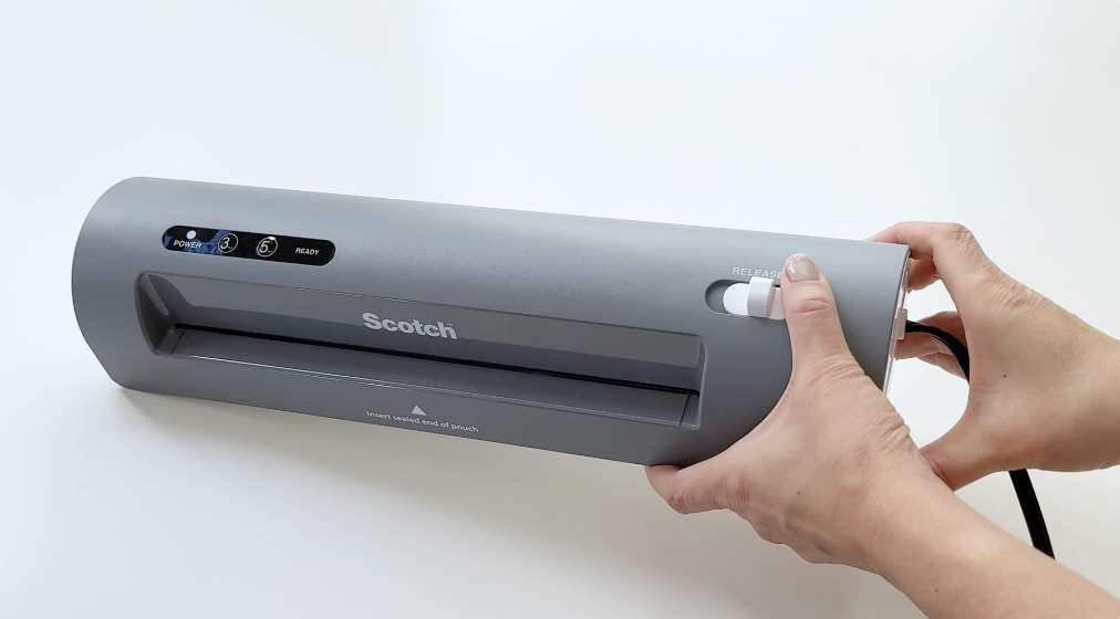 Watch See how this Scotch Laminator works! on Amazon Live