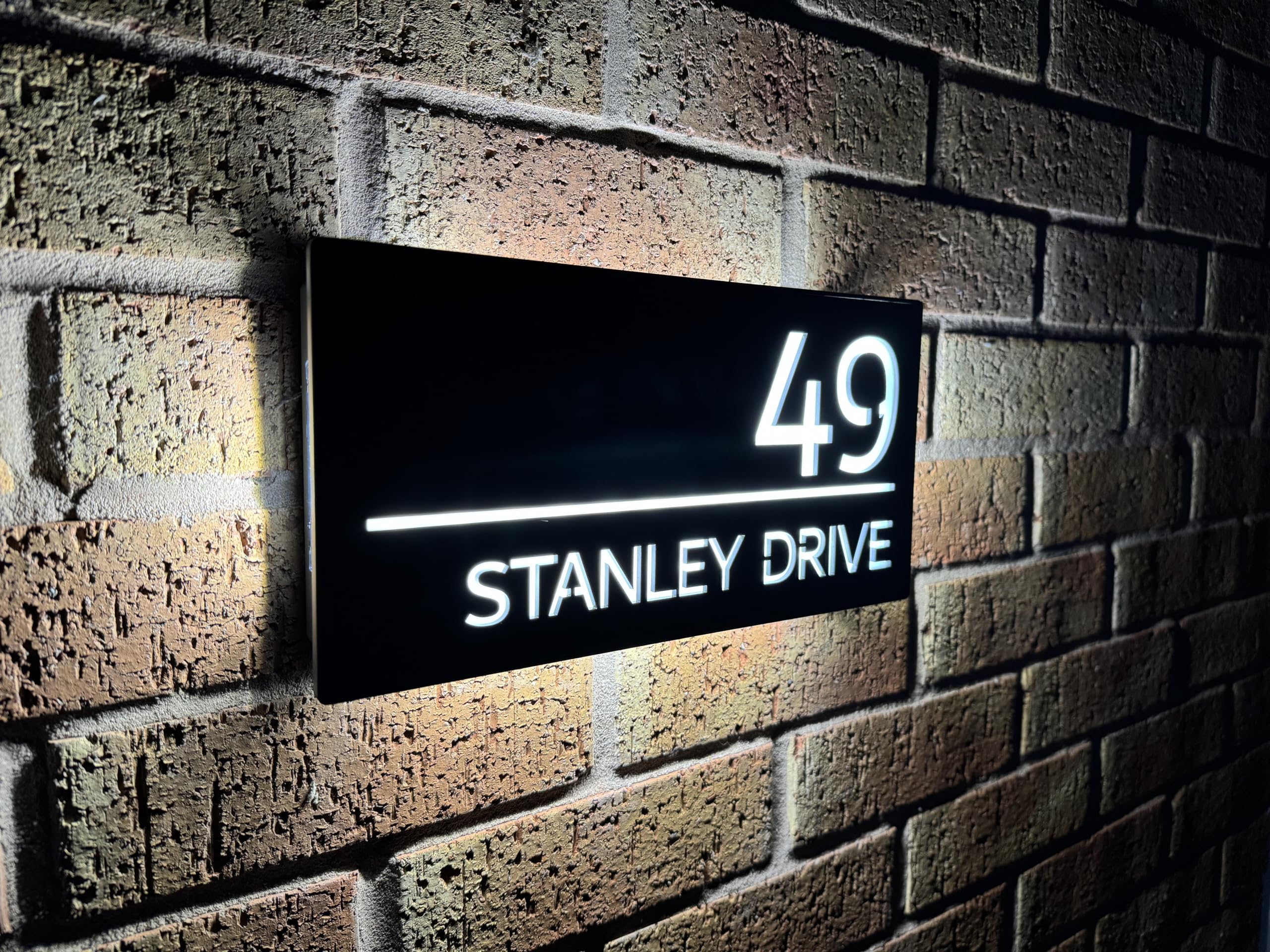 One of a kind design UK Personalised LED Illuminated House Sign with 85 LEDs, Laser Cut Modern Hardwired Wall Light with Address Display - Auto ON/OFF Water-Resistant 305x155 MM (Grey, SHL-30X15)