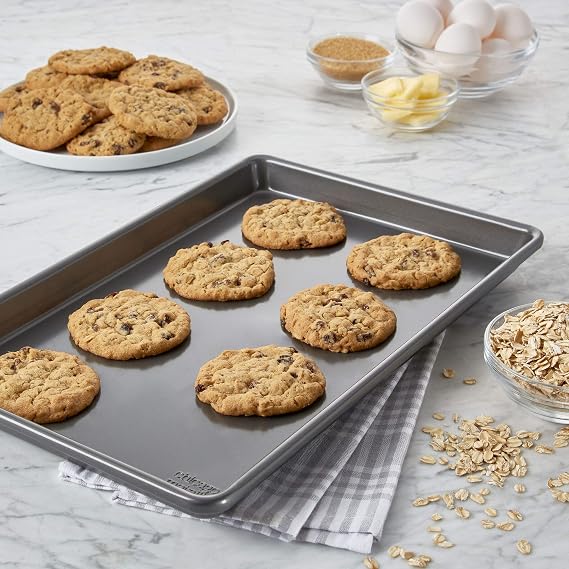 Chicago Metallic Pro Non-Stick Jelly Roll Baking Pan, 15.5-Inch