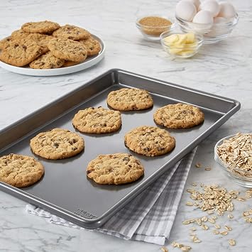 Chicago Metallic Pro Non-Stick Jelly Roll Baking Pan, 15.5-Inch