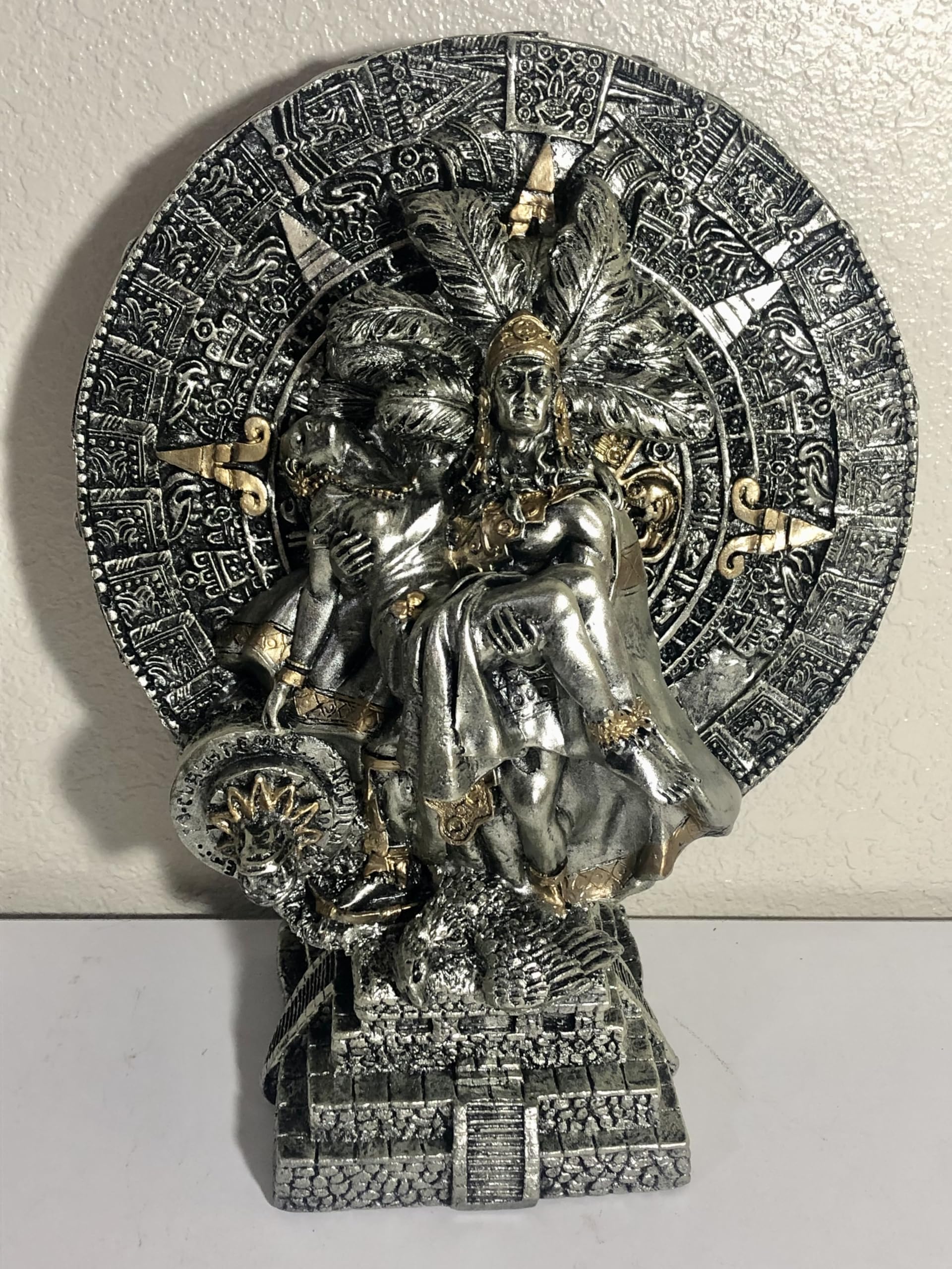 Amazon.com: Aztec Calendar Decorative Statue, Amor Eterno Warrior
