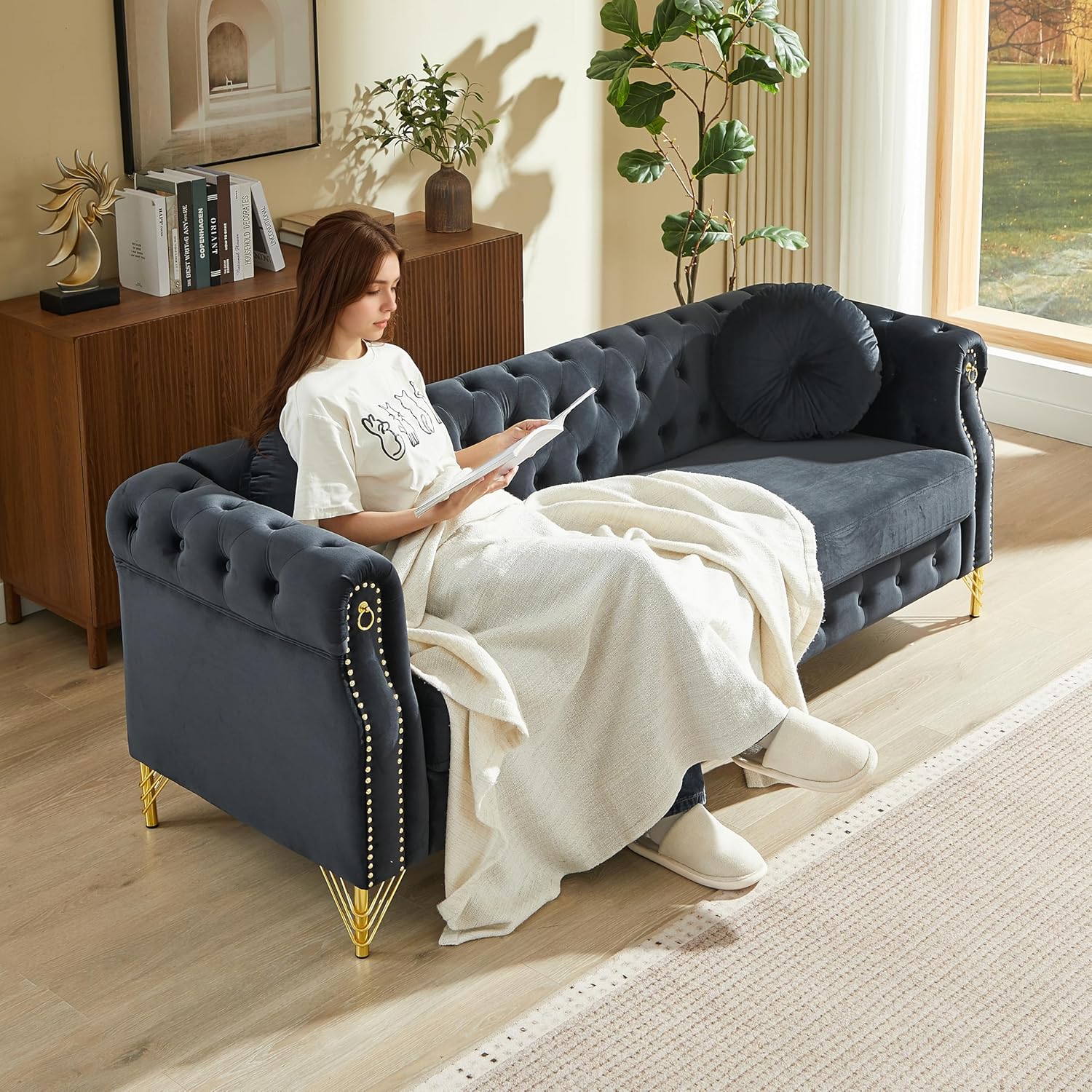 KEIKI 82 inch Chesterfield Sofa, Retro Style Upholstered 3 Seat Velvet Couch with Rolled Arm for Living Room Bedroom Office Apartment, Black