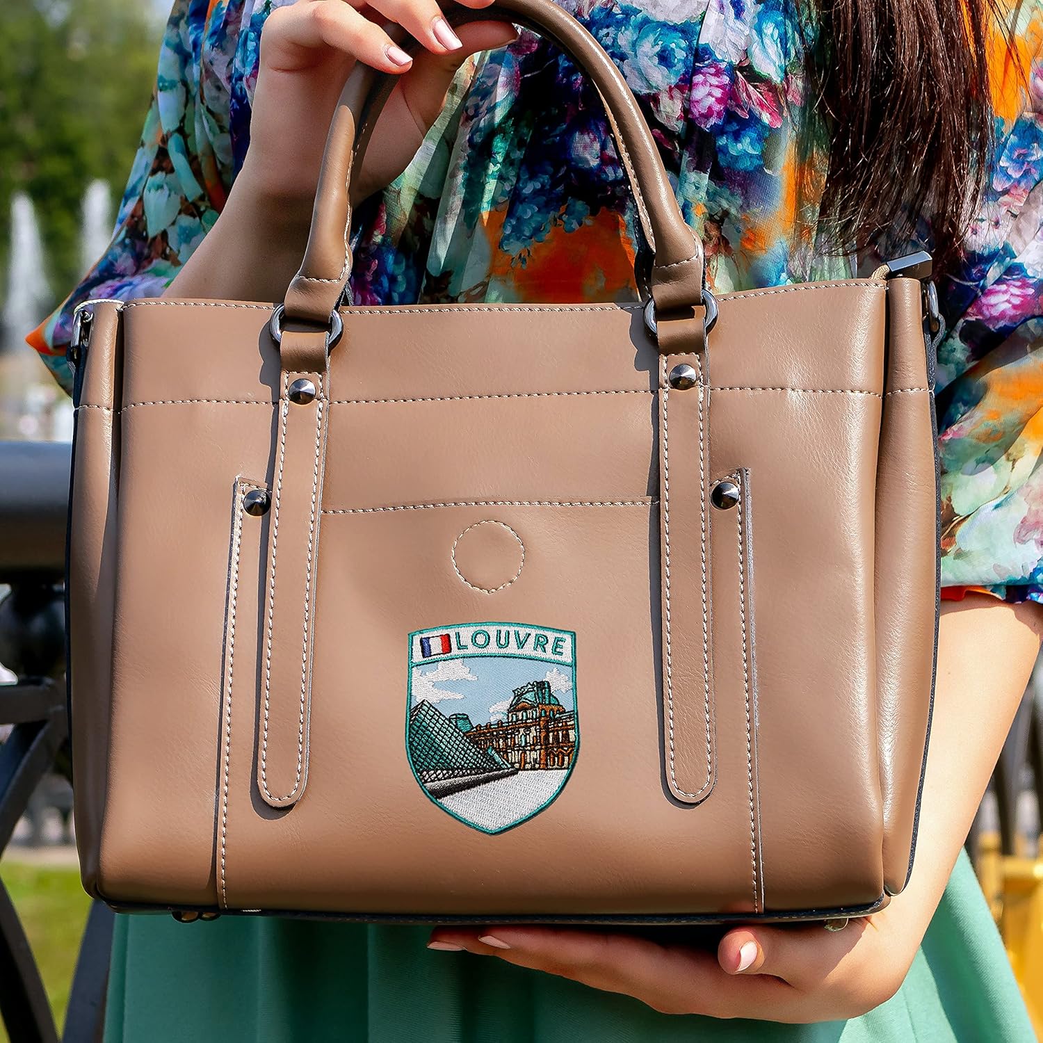 A-ONE -Musée du Louvre Museum Sew On Patch+France Country Flag Embroidery Patch+French Metal Buttons Pin Badges for Travel, Caps, Bags, Backpacks NO.163B