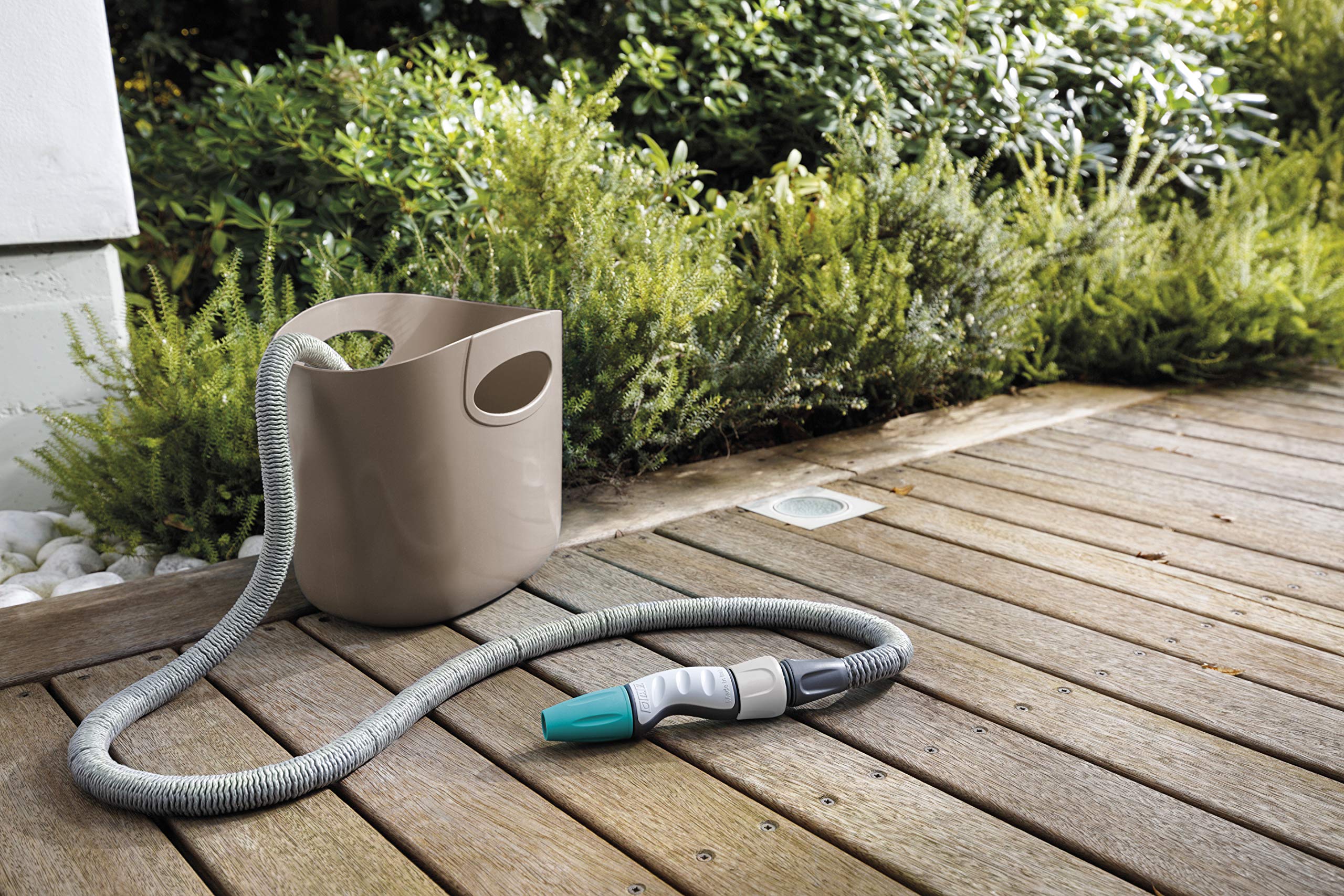 GF Garden Aquapop 15 Gartenschlauch, ausziehbar, 15 Meter, gebrauchsfertig, mit praktischer Kunststoff-Tasche, Behälter, Taupe, zur Bewässerung von Gärten, Balkonen, Terrassen und Wintergärten