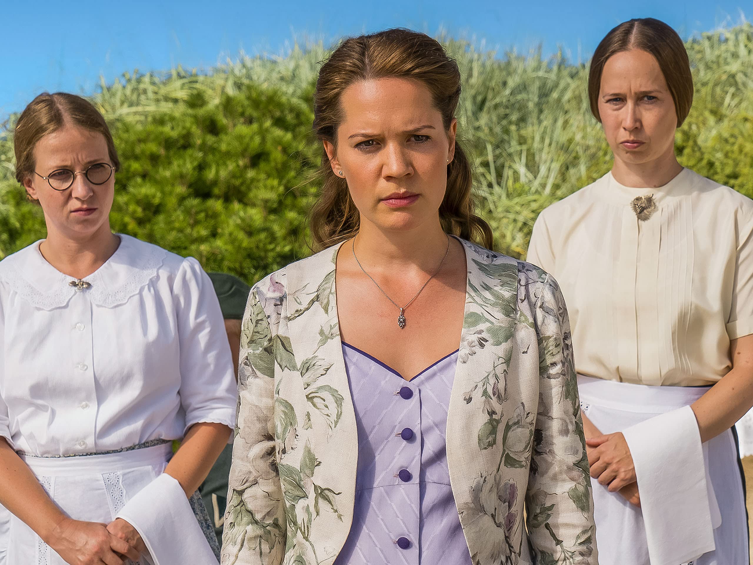 Seaside Hotel, Season 8 Amalie Dollerup, Bodil