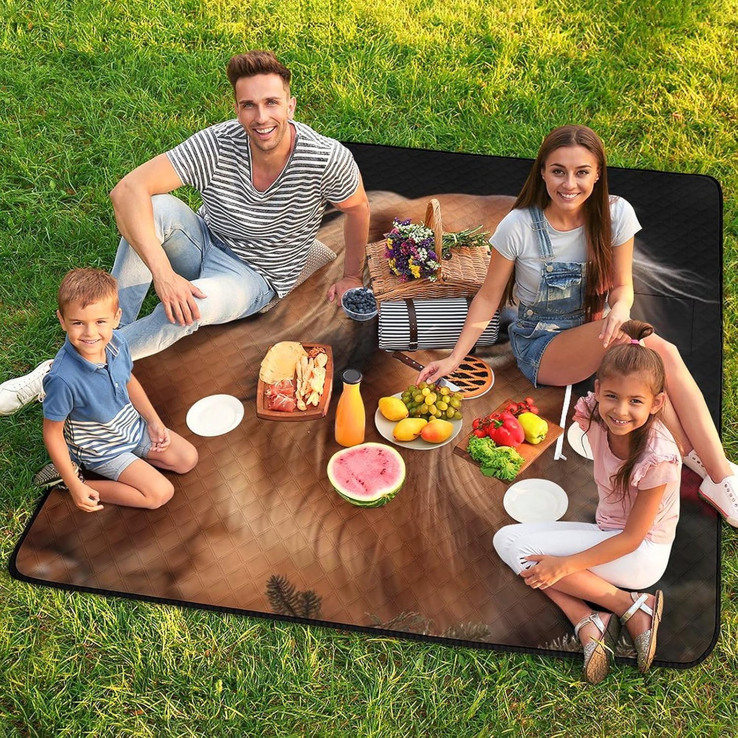 Long Haired Dachshund Picnic Blanket 200x200cm, Foldable 2-in-1 Picnic Mat and Tote Bag Portable Waterproof Beach Mat Sandproof Outdoor Blanket for Park, Hiking, Beach, Camping, Travel