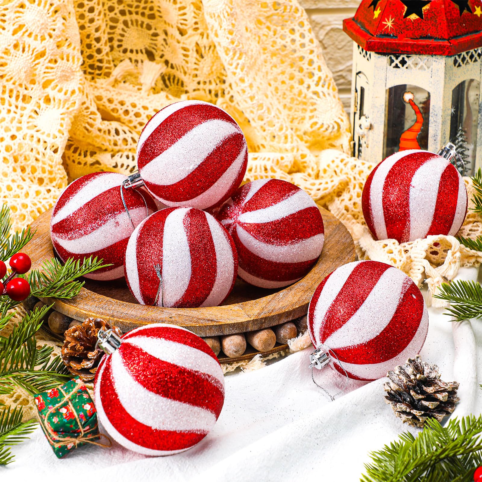 Liliful 12 bolas de Navidad de 3.15 pulgadas, adornos con brillantina, decoraciones de árbol de Navidad pintadas de plástico, adornos para decoración colgante de remolino de Navidad (blanco y rojo)