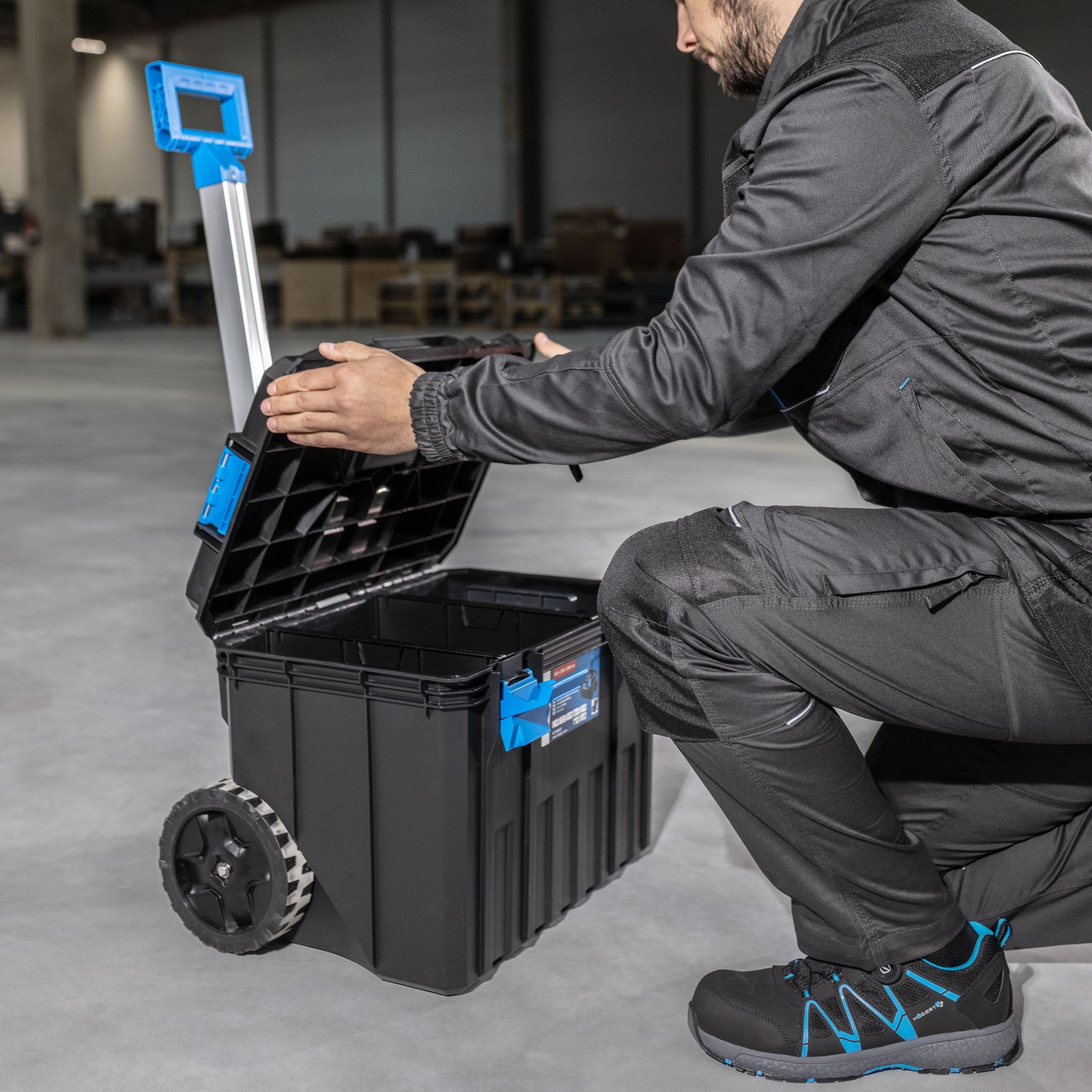 Högert Technik - Skrzynka narzędziowa na kółkach, nośność do 50 kg, praktyczna i pojemna, odporna na uszkodzenia, pyłoszczelna, wytrzymałe zapięcia ABS, modułowa konstrukcja - HT7G501