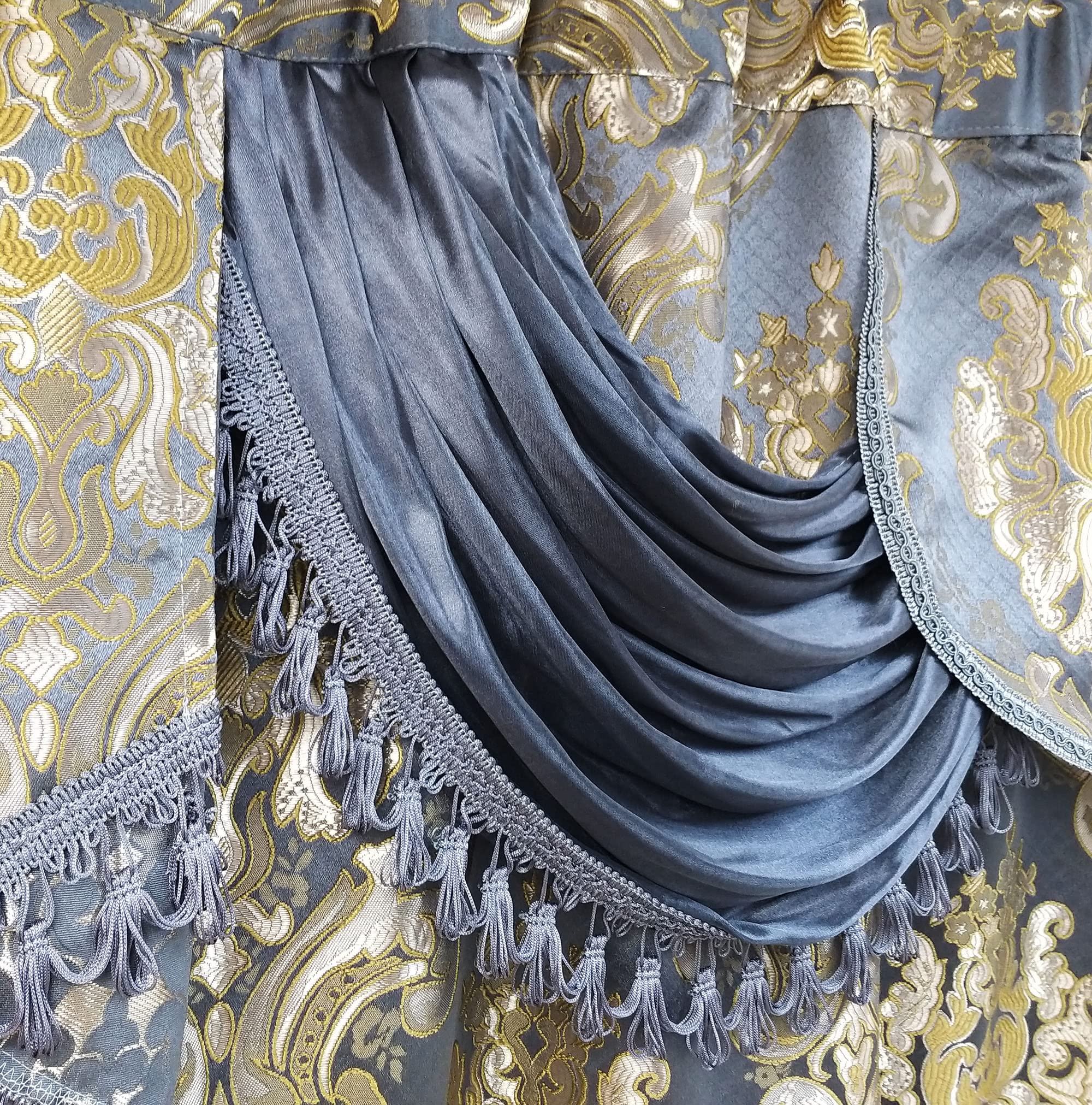 GOHD Golden Ocean Home Decor Luxe Love Lot de 2 Rideaux de fenêtre en Jacquard avec cantonnière attachée Gris foncé 137,2 cm de Large x 213,4 cm de Hauteur avec cantonnière de 45,7 cm