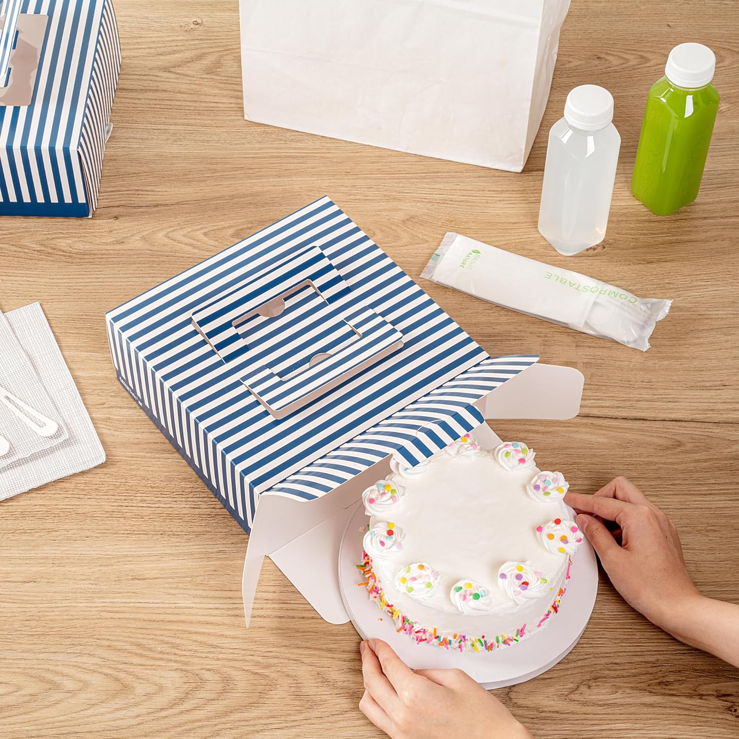 Restaurantware Cater Tek 9 x 9 x 3.5 Inch Cake Boxes 50 Disposable Lunch Boxes - Display Window Pop-Up Handles Blue and White Paper Pastry Boxes Grease Impermeable Shipped Flat