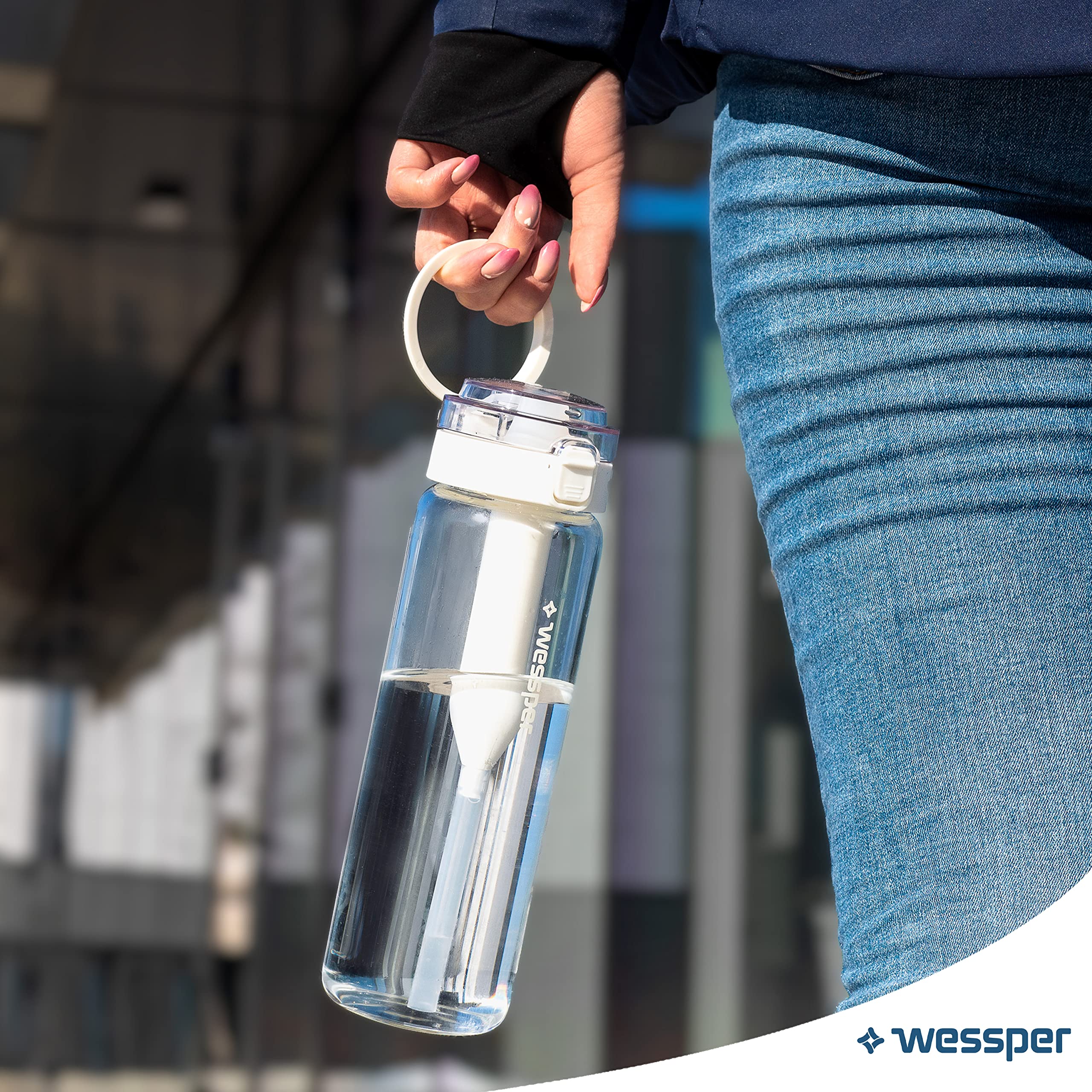 Wessper Trinkflasche aus Glas 680ml mit Wasserfilter, BPA-frei Auslaufsicher Glasflasche mit Aktivkohle Filter, Wasserflasche mit Schraubverschluss für Gym Fitness Schule Büro - Transparent