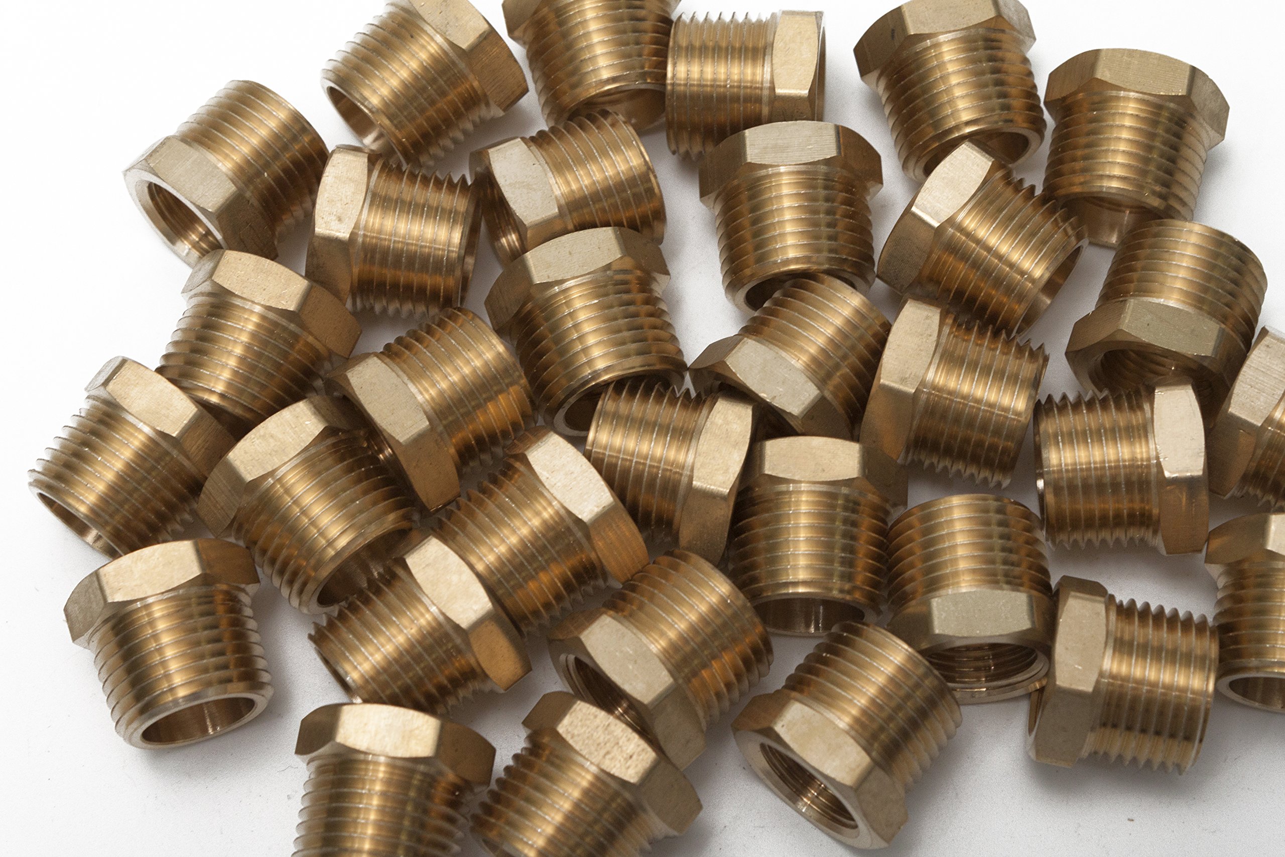 Buje Hexagonal Reductor De Latón, Conector Macho NPT 1/2" A Hembra NPT De 3/8