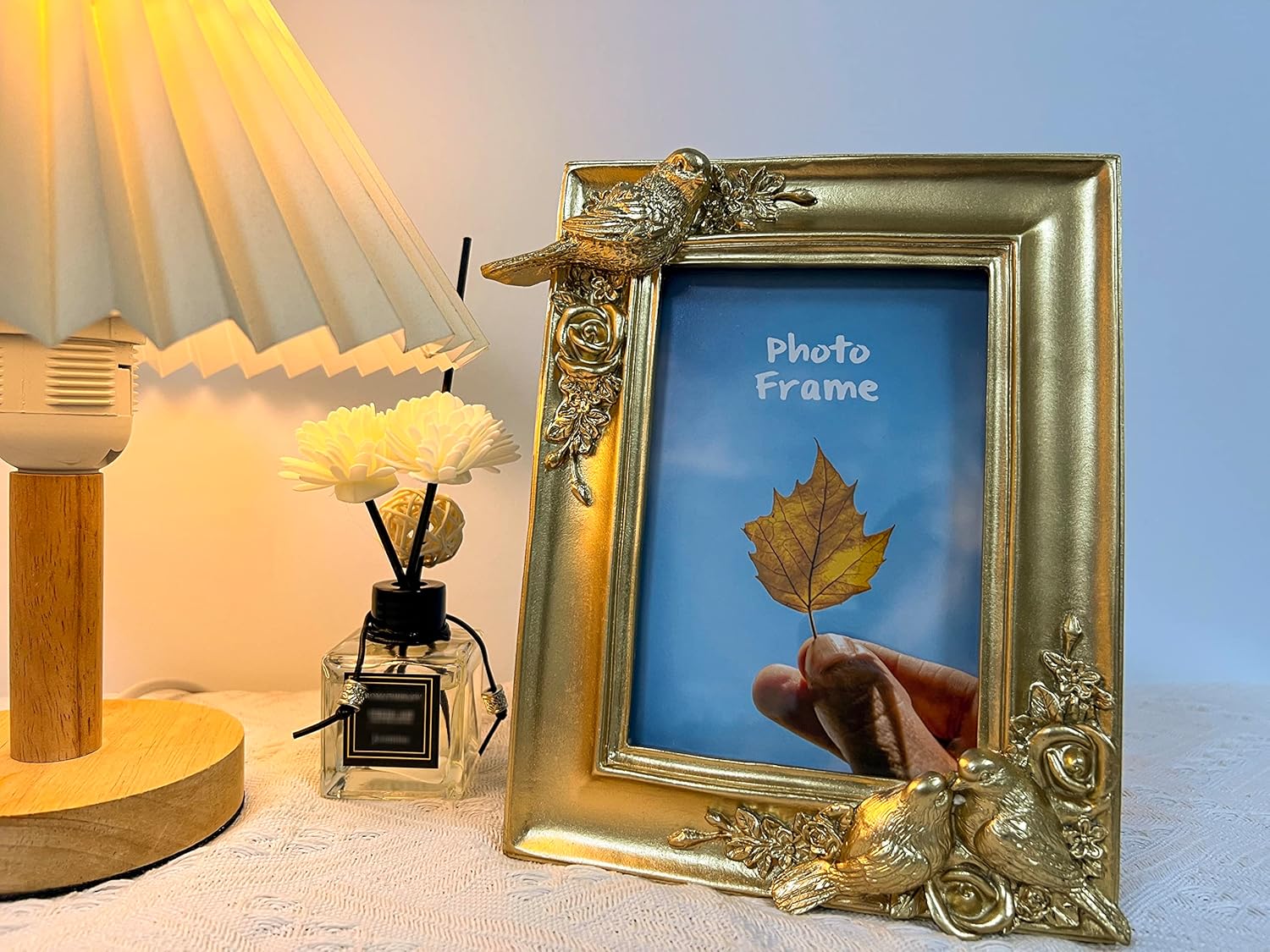 Kaolituis 4x6 Picture Frame, Gold Picture Frame with Deluxe Floral and Bird Design,Elegant Antique Photo Frames with Glass Front,Tabletop Wall Hanging, Gift Ideas,