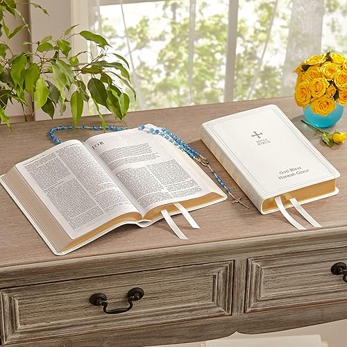 Miniatura 2 de Let's Make Memories Biblia personalizada  Biblia católica  Nuevo y Antiguo Testamento  Blanco  Regalo de fe  Personalizado con mensaje  9.4 pulgadas