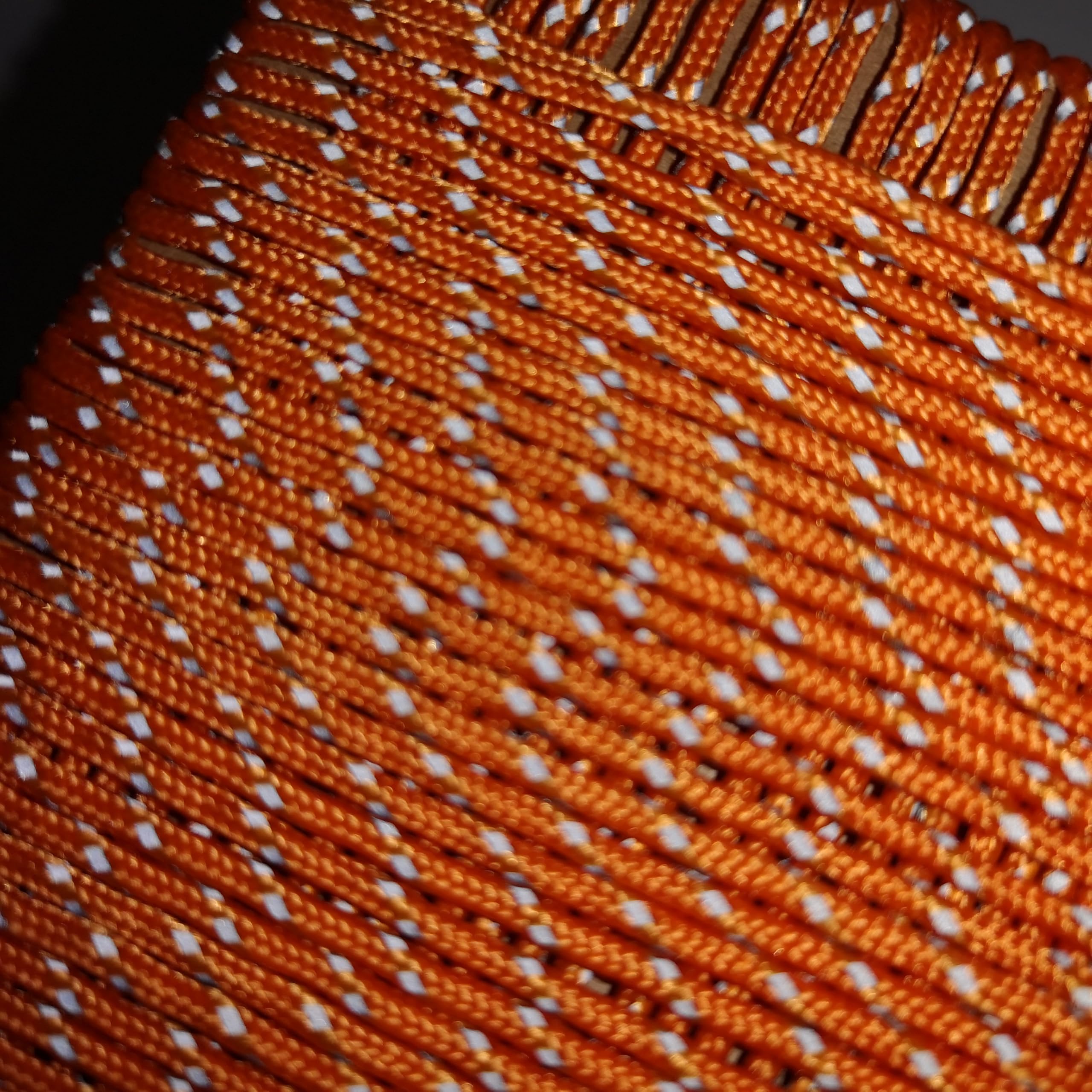 2mm Reflective Paracord for Outdoors, Hiking, Camping, Tent, Crafting, DIY, Survival, Bushcraft, Lanyard. Micro Cord Strong. (Orange, 32ft / 10m)
