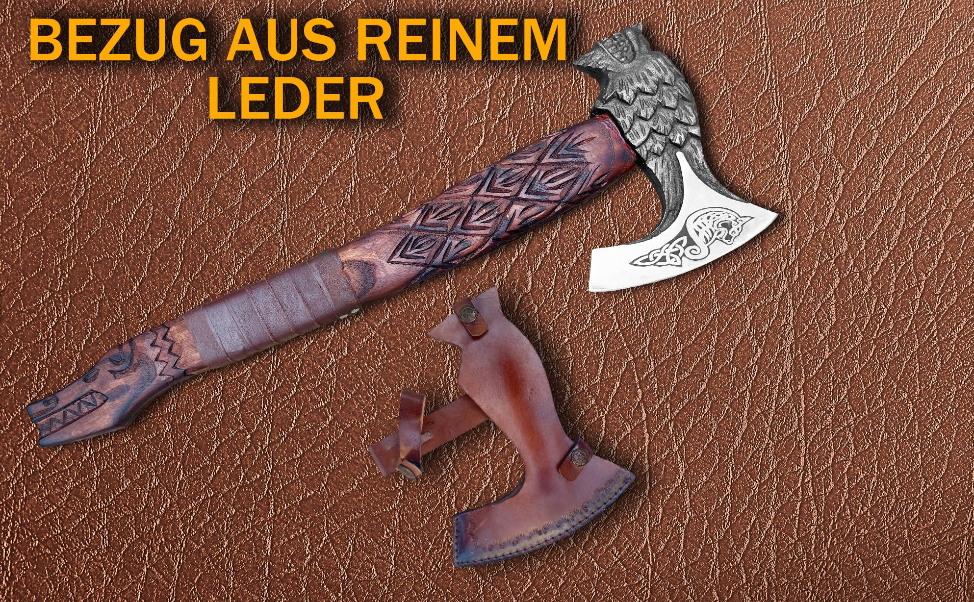 Novahaven Fenrir – Handgeschmiedete Outdoor Axt 56 cm Carbonstahl mit geschnitztem Eschenholzgriff, Wolfskopf & Drachendesign, Lederscheide für Camping & Dekoration