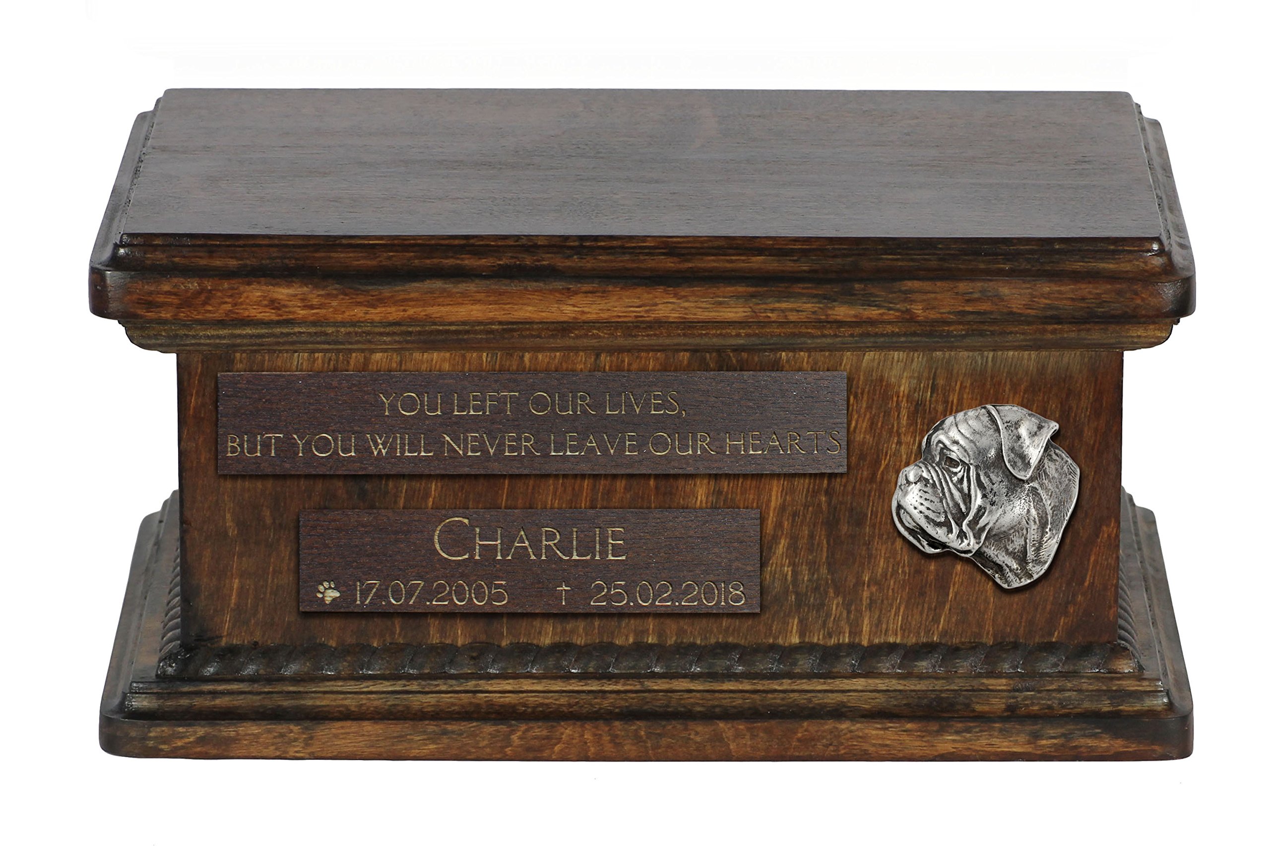 Urne pour chien Bullmastiff design en bois pour un mémorial discret dans votre salon